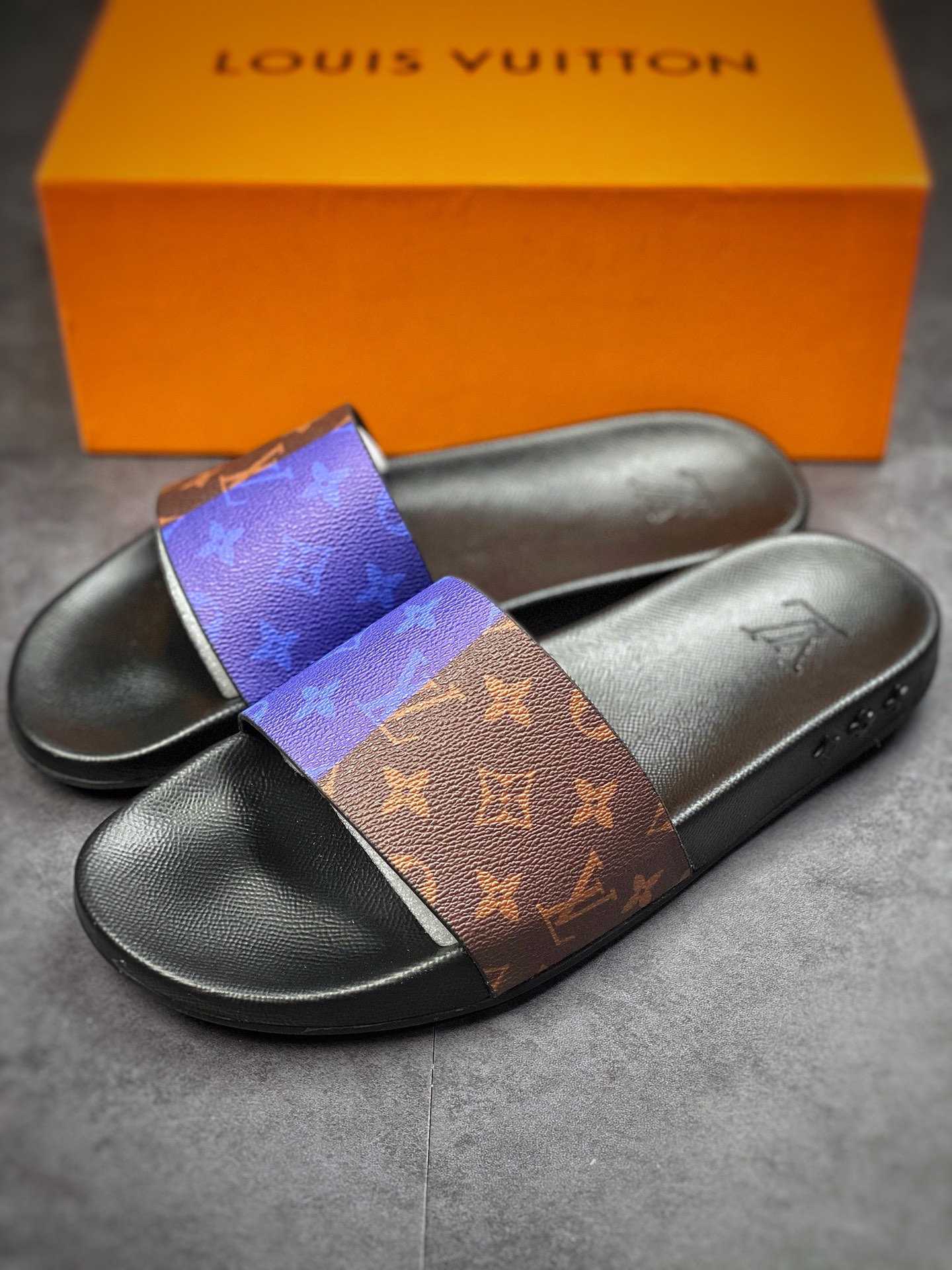 Louis Vuitton Lv/ trend classic old flower slipper continues the classic