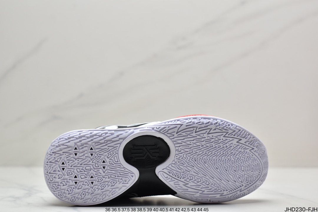 Nike/ The ultimate restoration of the integration of shoes and feet, the four-layer high-frequency process of the shoe body DJ6012