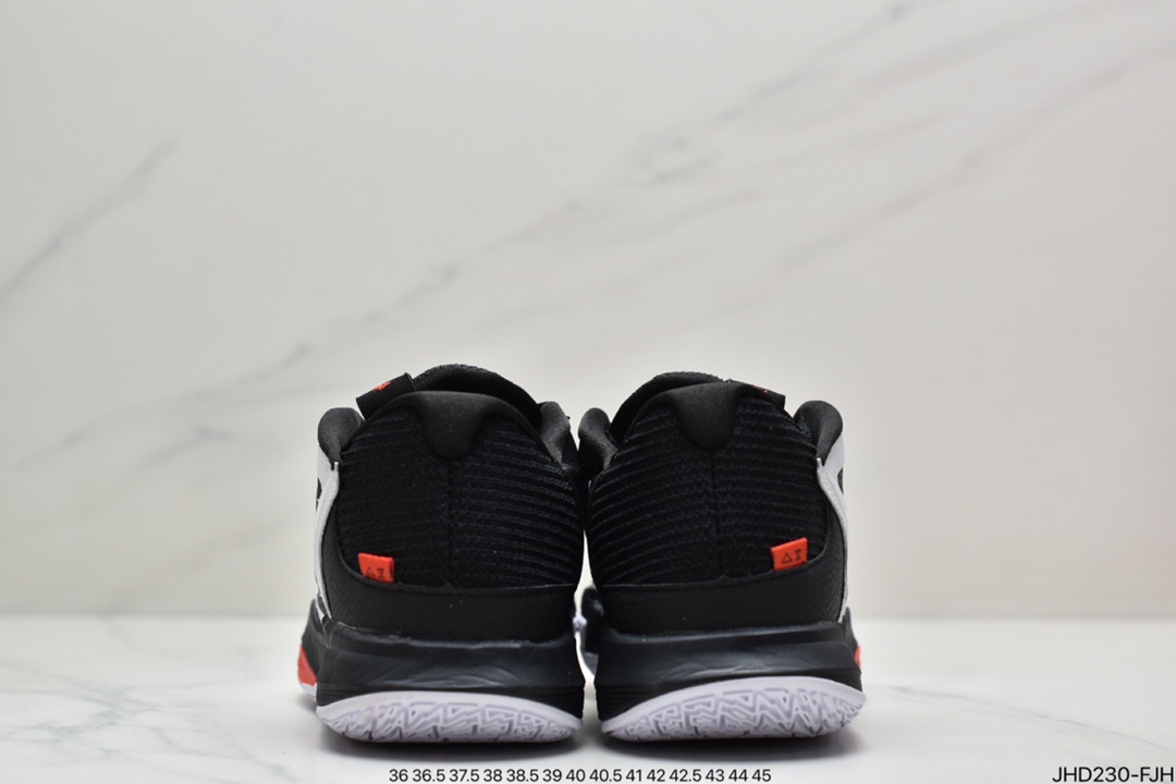 Nike/ The ultimate restoration of the integration of shoes and feet, the four-layer high-frequency process of the shoe body DJ6012