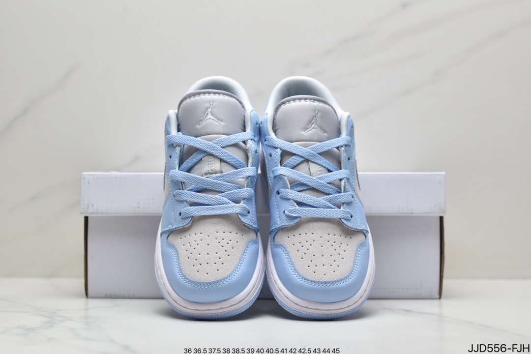 Air Jordan 1 Low Low Top Retro Culture Basketball Shoe