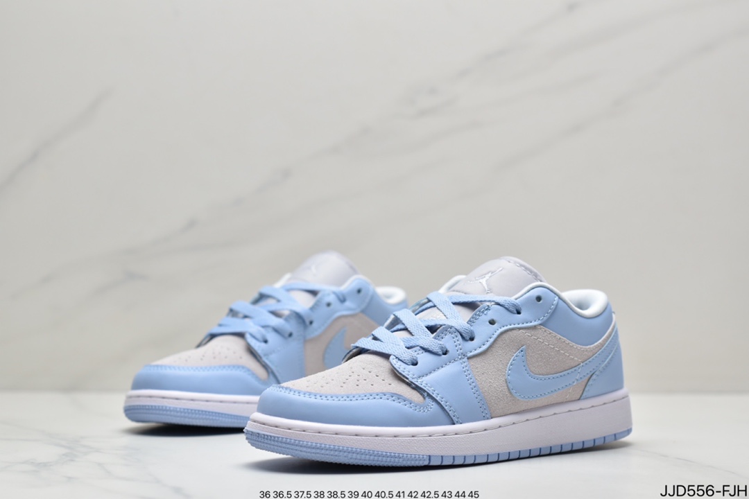 Air Jordan 1 Low Low Top Retro Culture Basketball Shoe