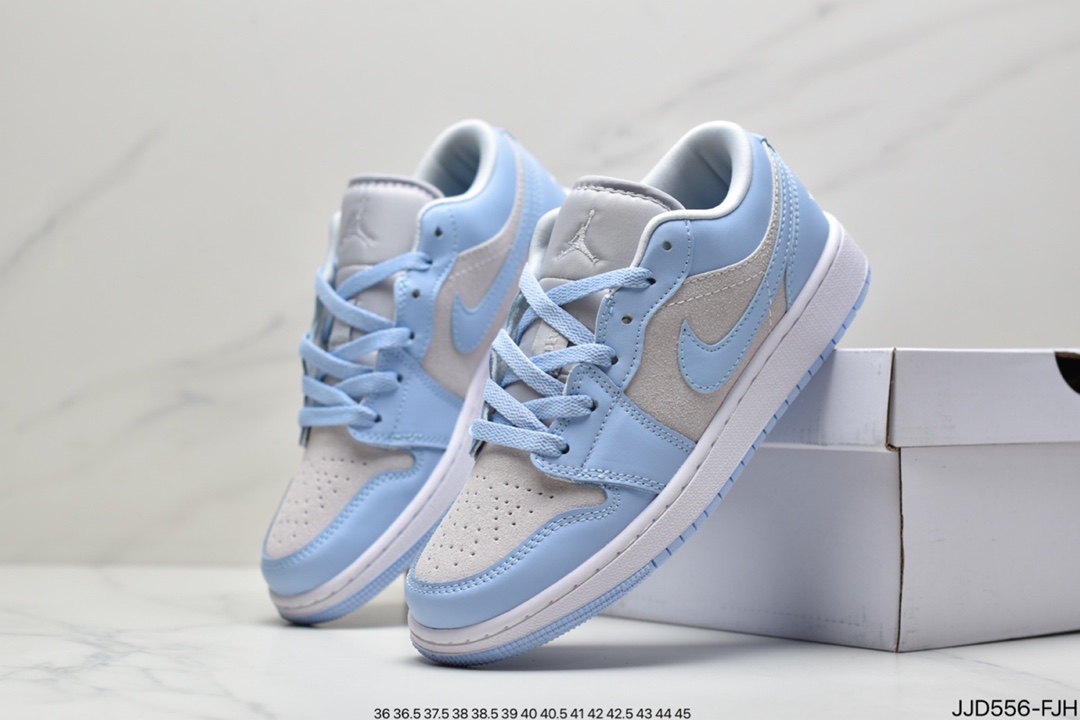 Air Jordan 1 Low Low Top Retro Culture Basketball Shoe