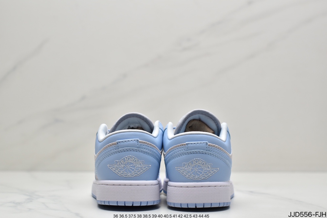 Air Jordan 1 Low Low Top Retro Culture Basketball Shoe