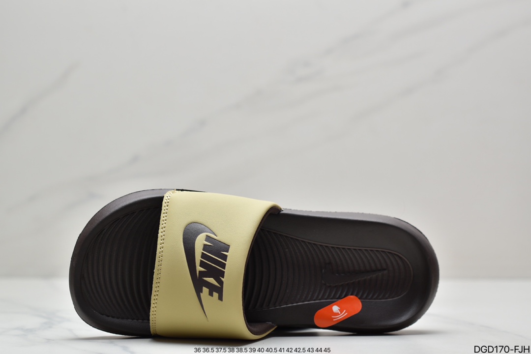Summer new / Nike V ICTORI ONE SLIDE MIX beach sports wear-resistant casual trend fashion sports sandals slippers CN9675