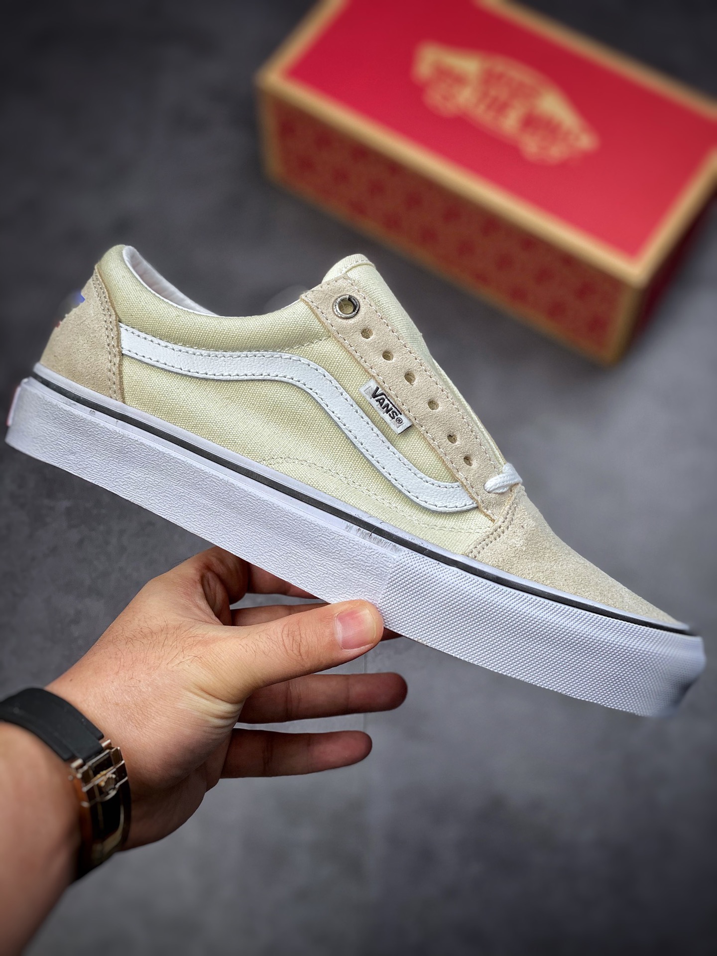 Vans Old Skool Beige Low Top Casual Fashion Vulcanized Sneakers VNOA4PSGF16