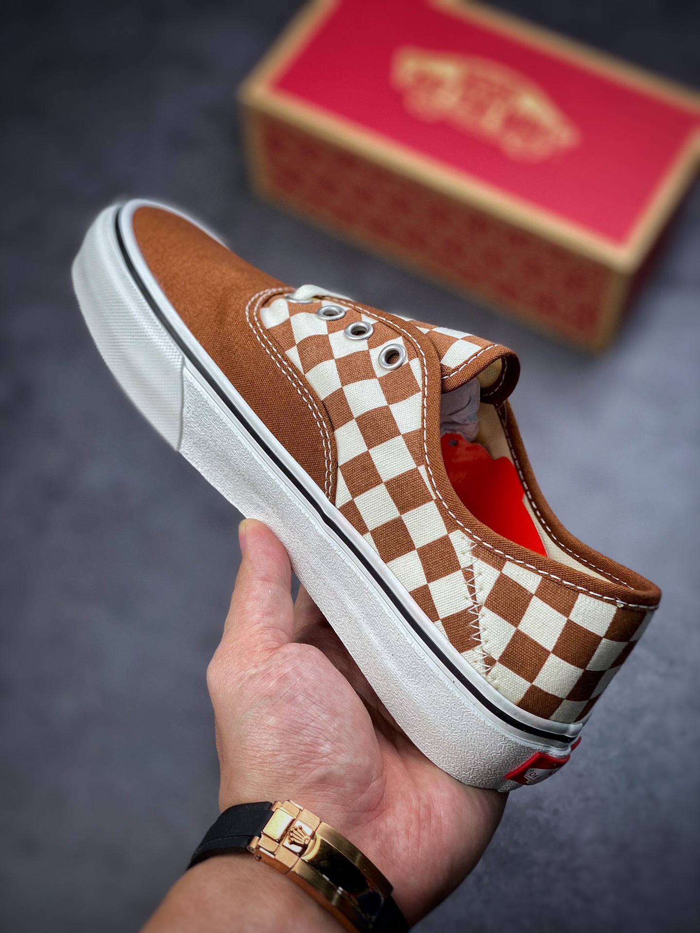 Vans Fans Official Authentic Qiao Brown Retro Modern Fan ”Grid” Open VN0A5HYPAXS