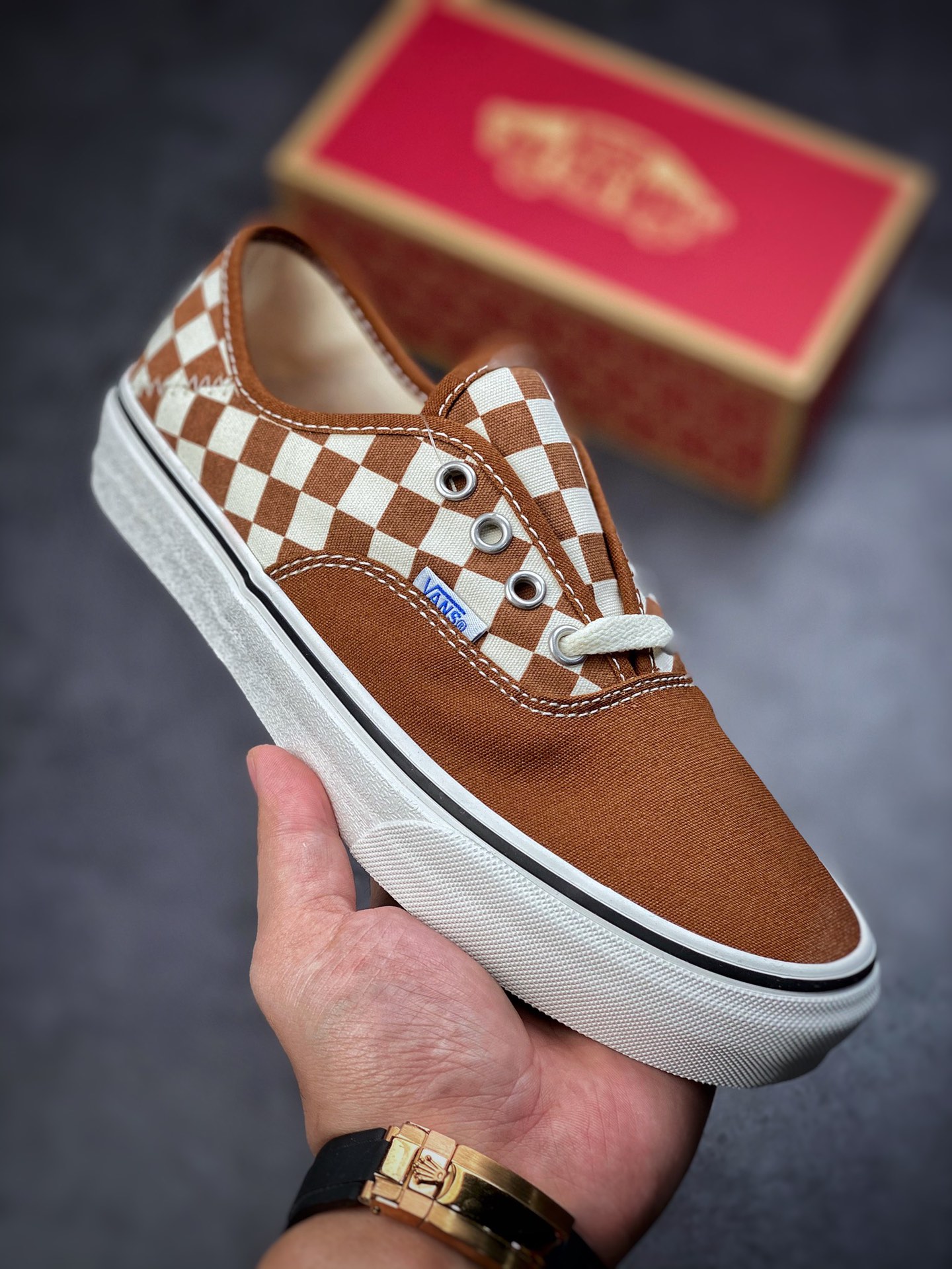 Vans Fans Official Authentic Qiao Brown Retro Modern Fan ”Grid” Open VN0A5HYPAXS