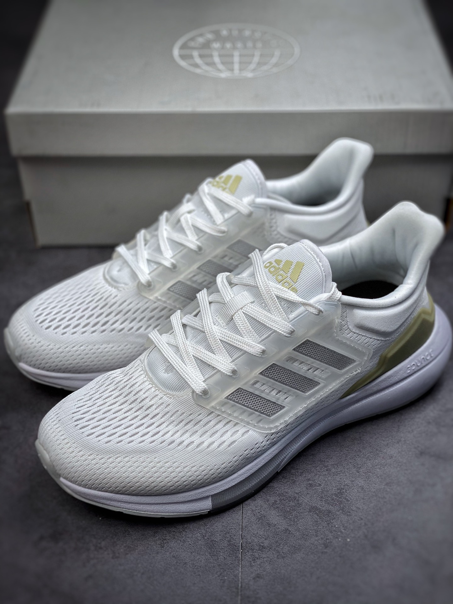 Adidas EQ21 RUN Officially Released Retro Running Shoes GZ0591