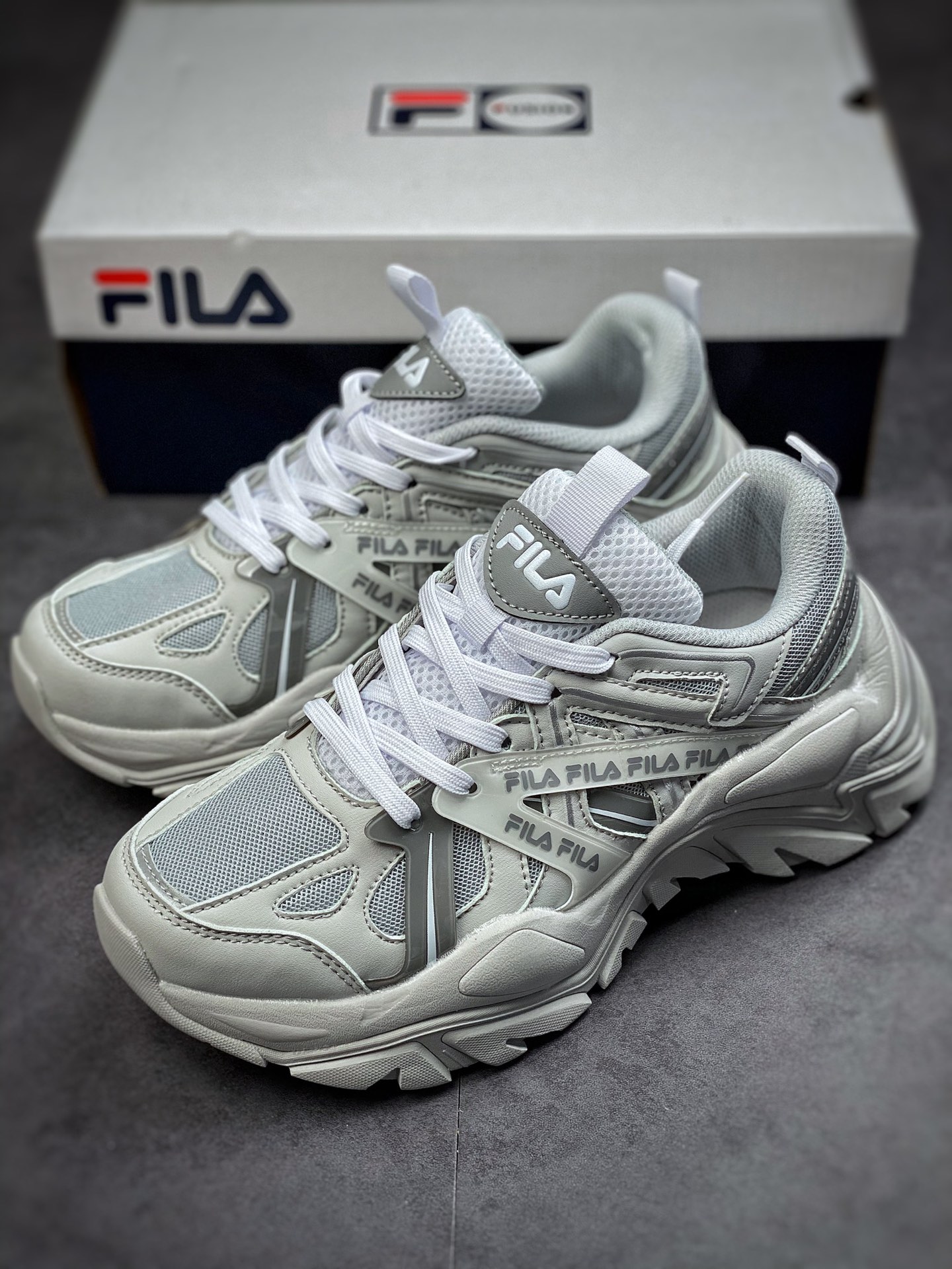 Italian sports aesthetics Fila Sport Interaction cross fishbone series net red dad wind increased 5RM01535-050