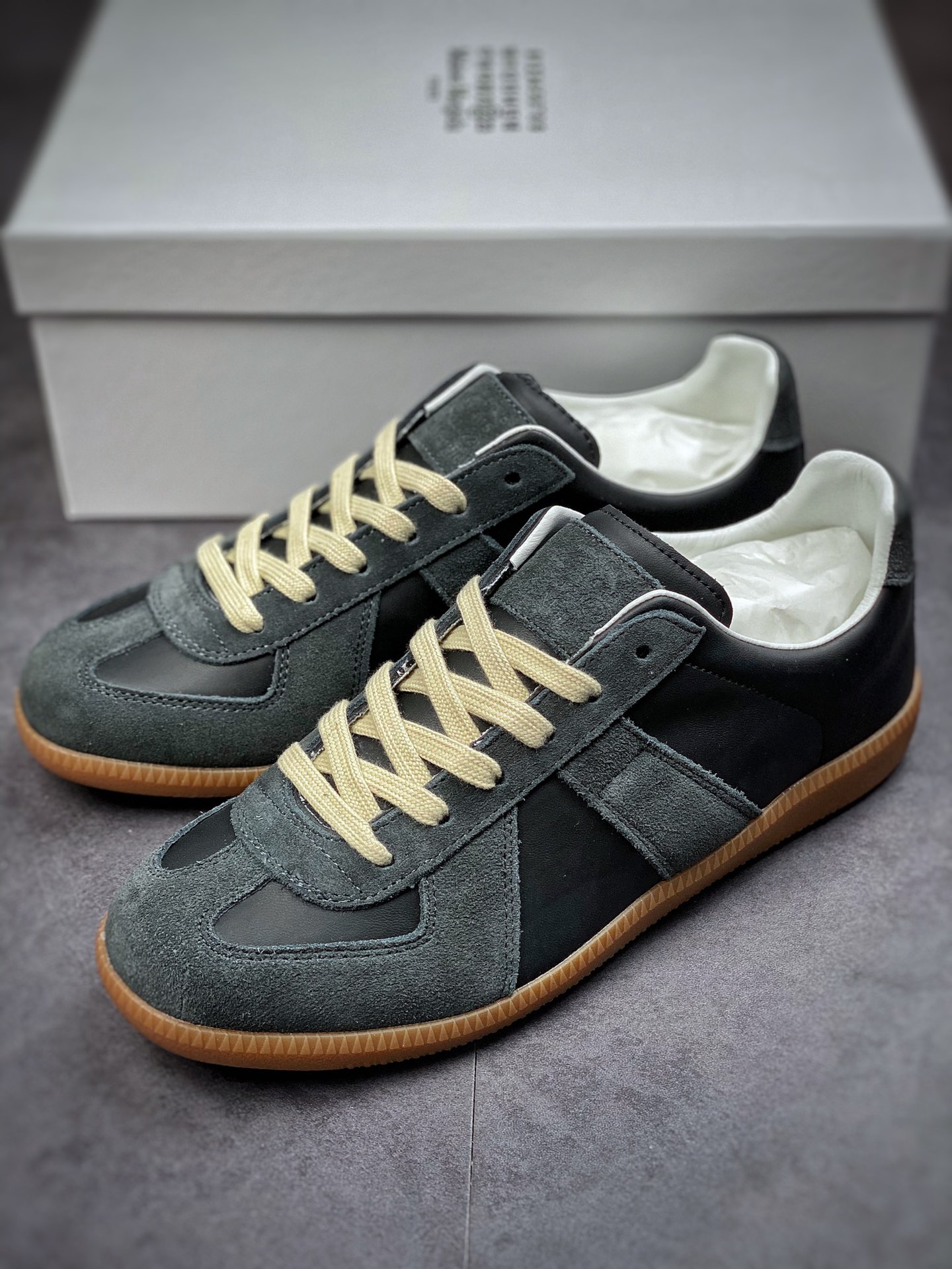 Maison Margiela Martin Margiela 22 Classic Replica Leather Low sneaker classic gentleman moral training flat all-match sneakers S57WS0236