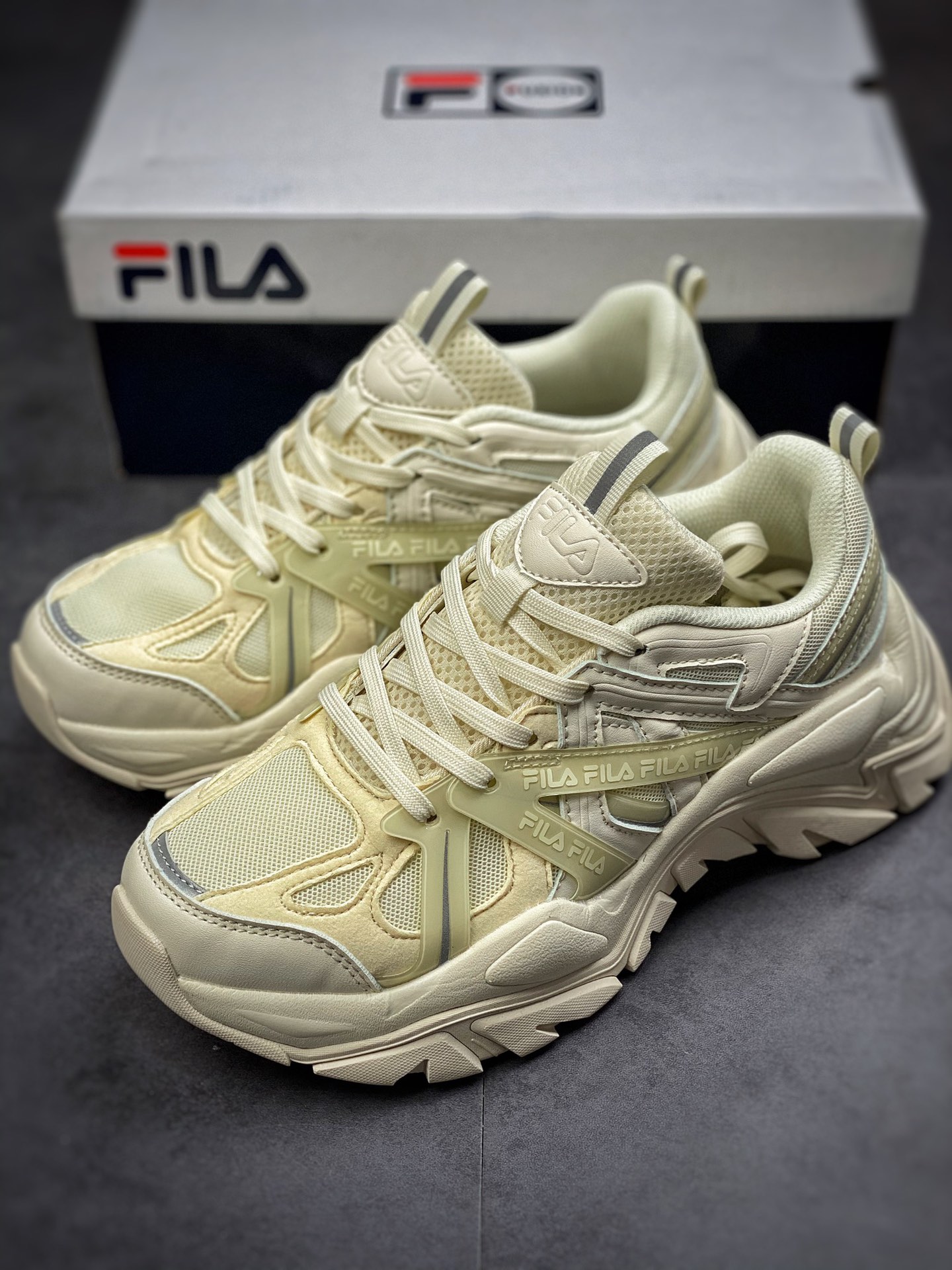 Italian Sports Aesthetics Fila Sport Interaction Cross Fishbone Series 5RM01744-101