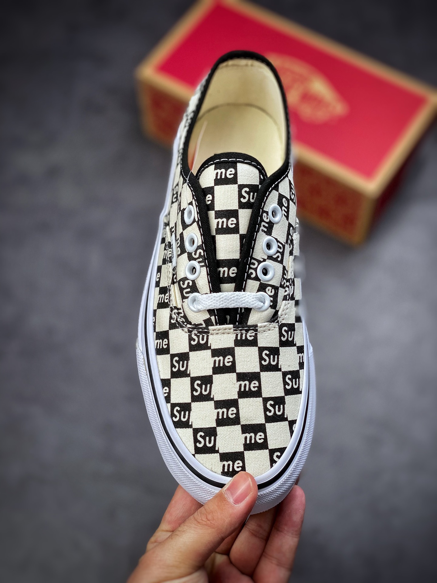 Supreme x Vans Authentic Pro casual fashion sneakers for men and women