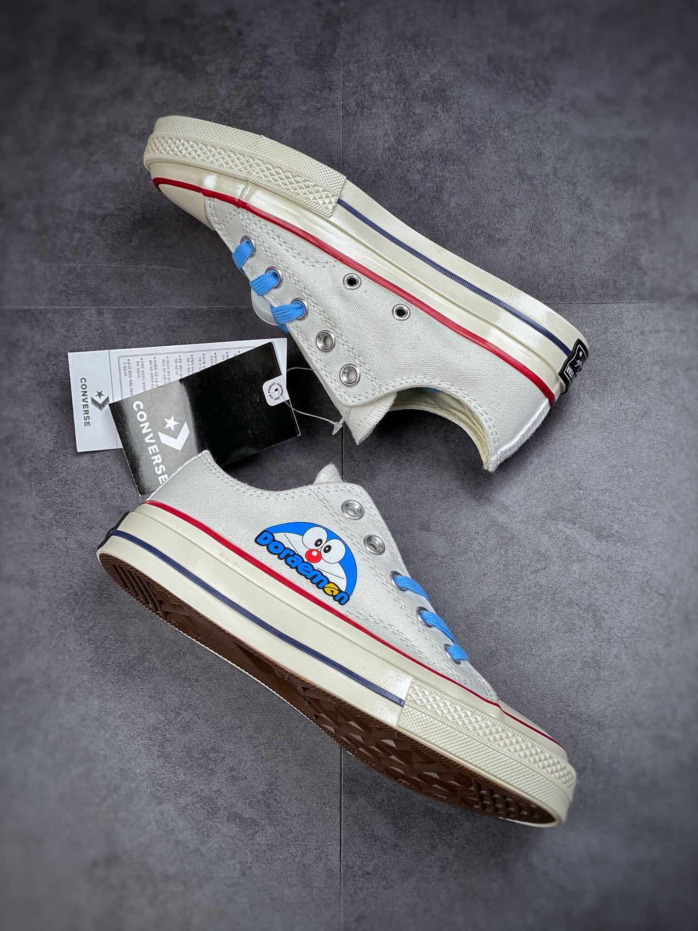 Doraemon low gang graffiti joint white Converse Chuck 1970s animation joint