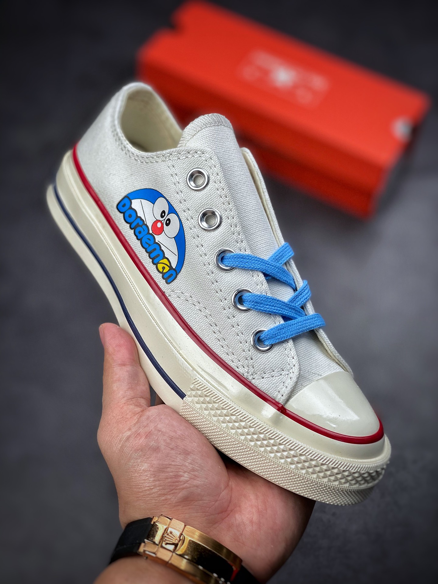 Doraemon low gang graffiti joint white Converse Chuck 1970s animation joint