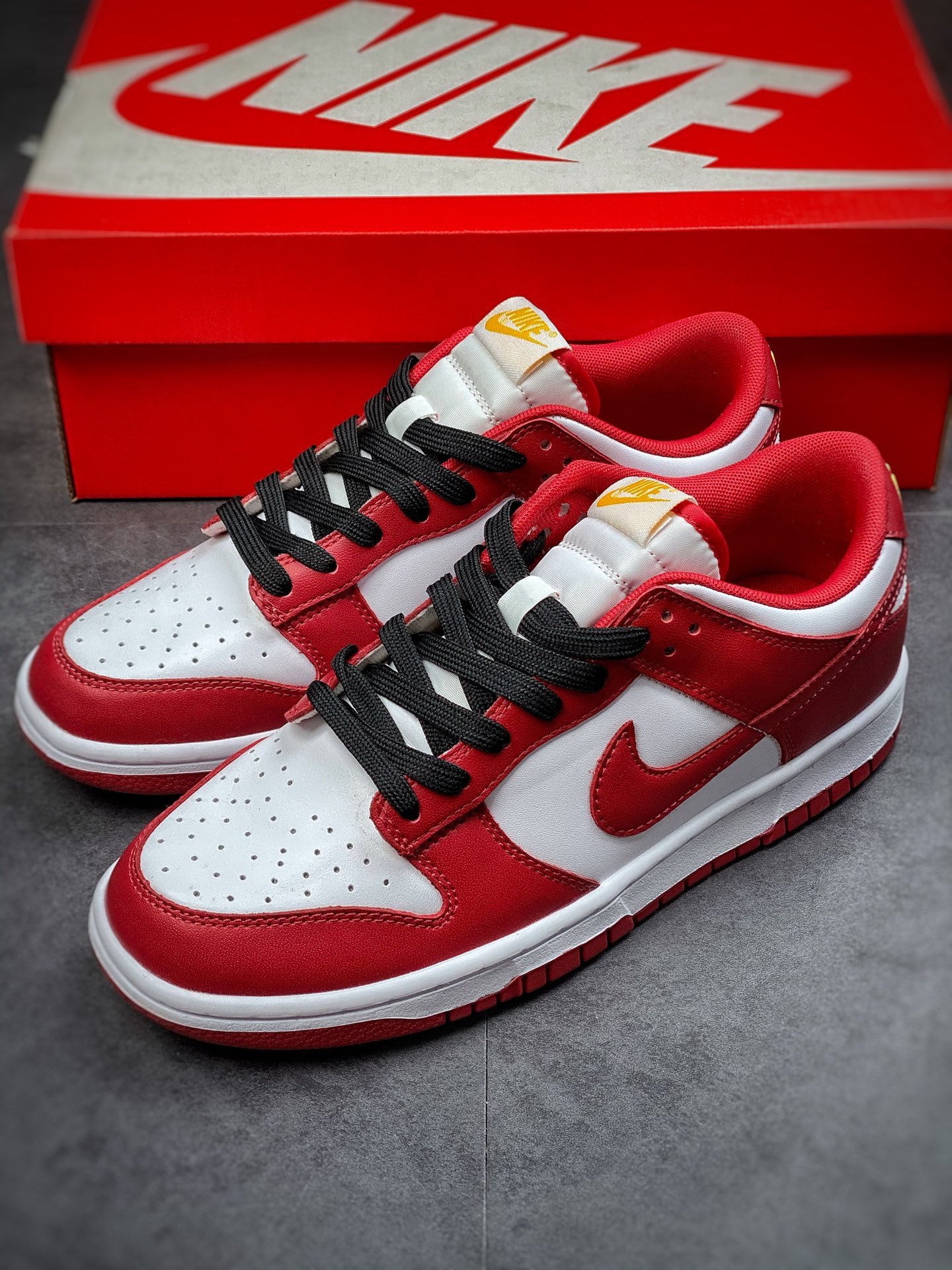 Nike Dunk Low Dunk Series Low Top Casual Sports Skateboard Shoes White Red DD1391-602