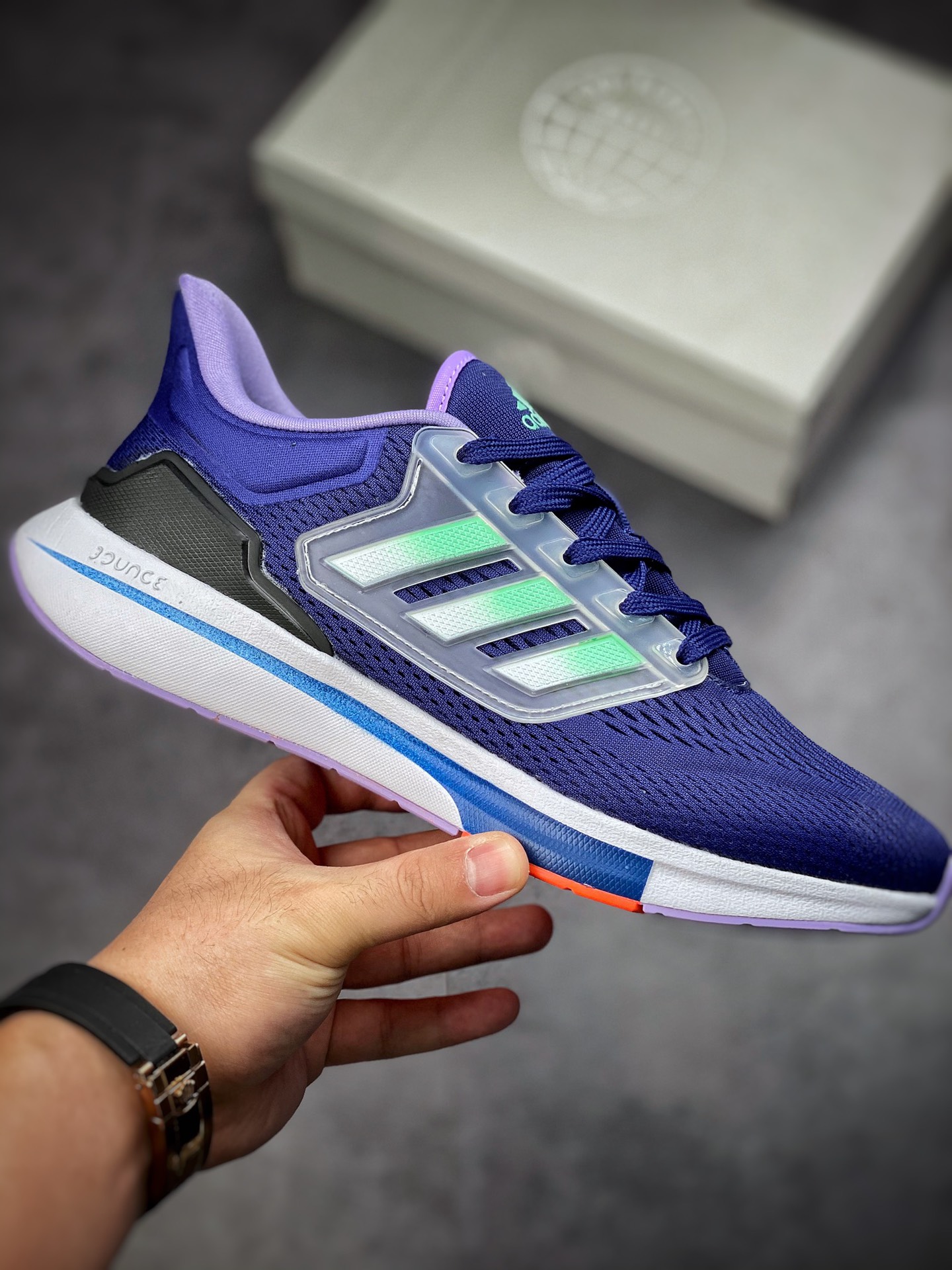 Adidas EQ21 RUN Officially Released Retro Running Shoes The Body Material Is Full Mesh Fabric GW9137