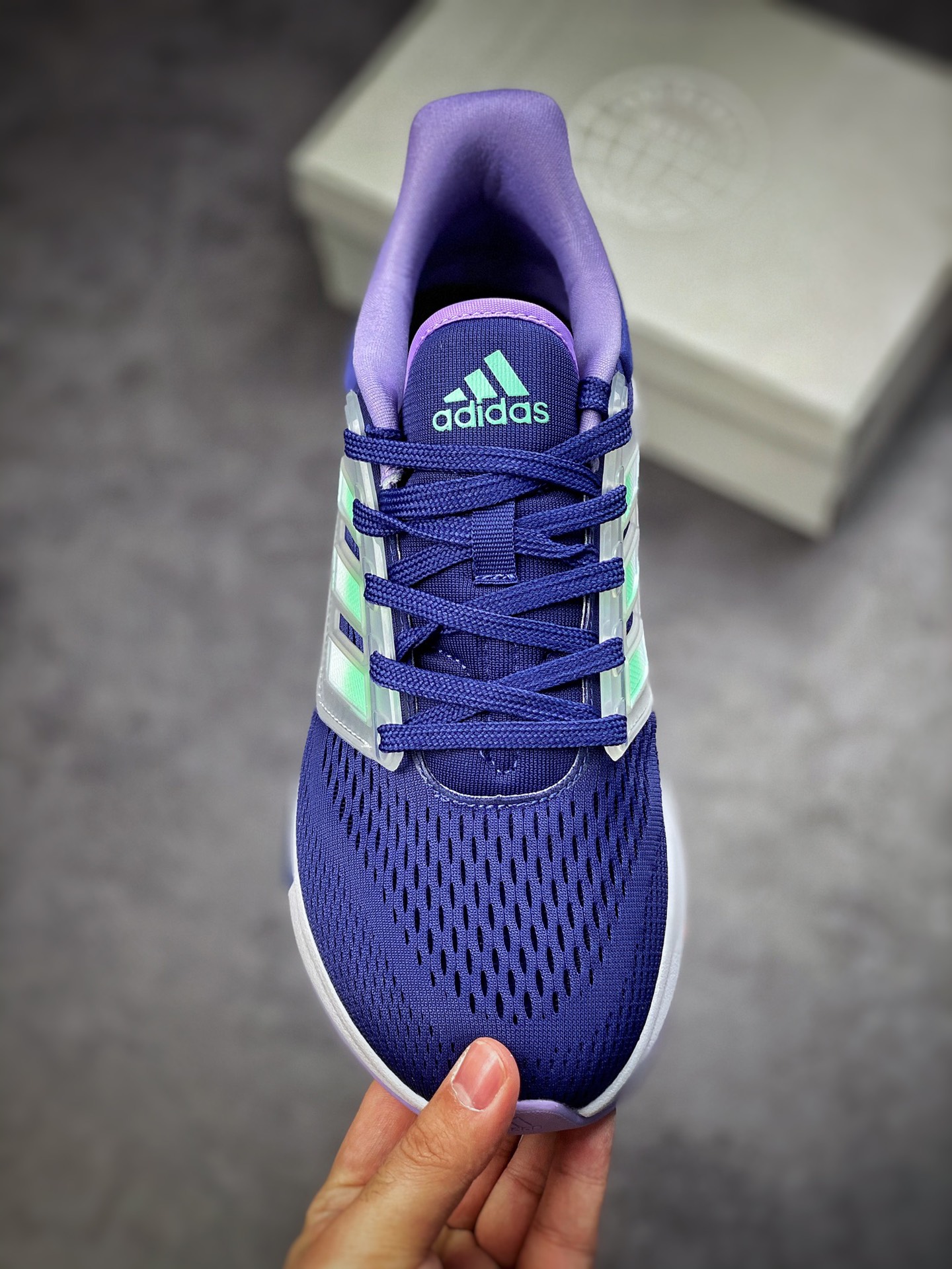 Adidas EQ21 RUN Officially Released Retro Running Shoes The Body Material Is Full Mesh Fabric GW9137