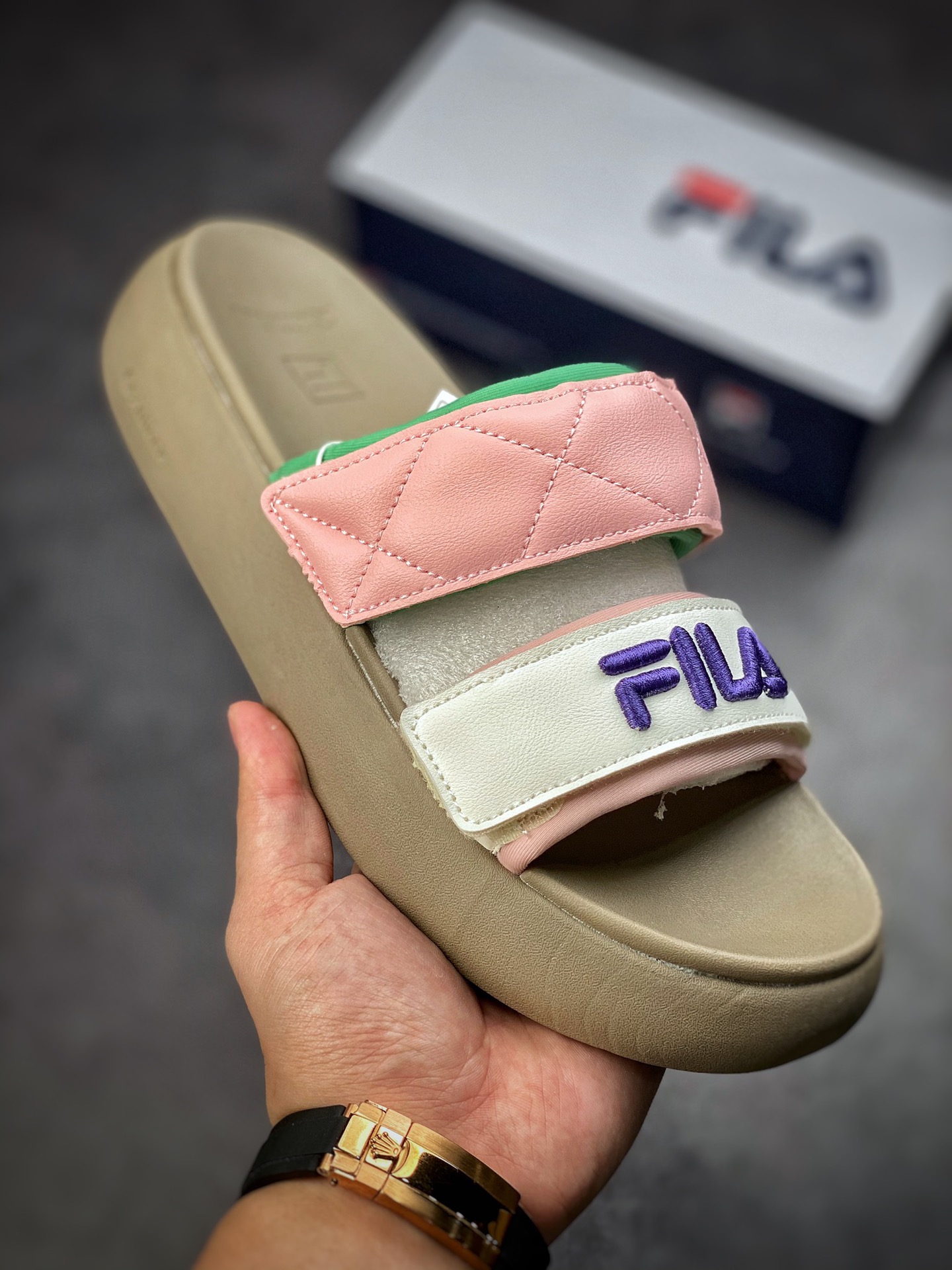 FILA Modern Series Women's Slippers Donuts 2022 Summer New Thick Sole Beach Shoes Velcro Casual Shoes F12W221503FGS