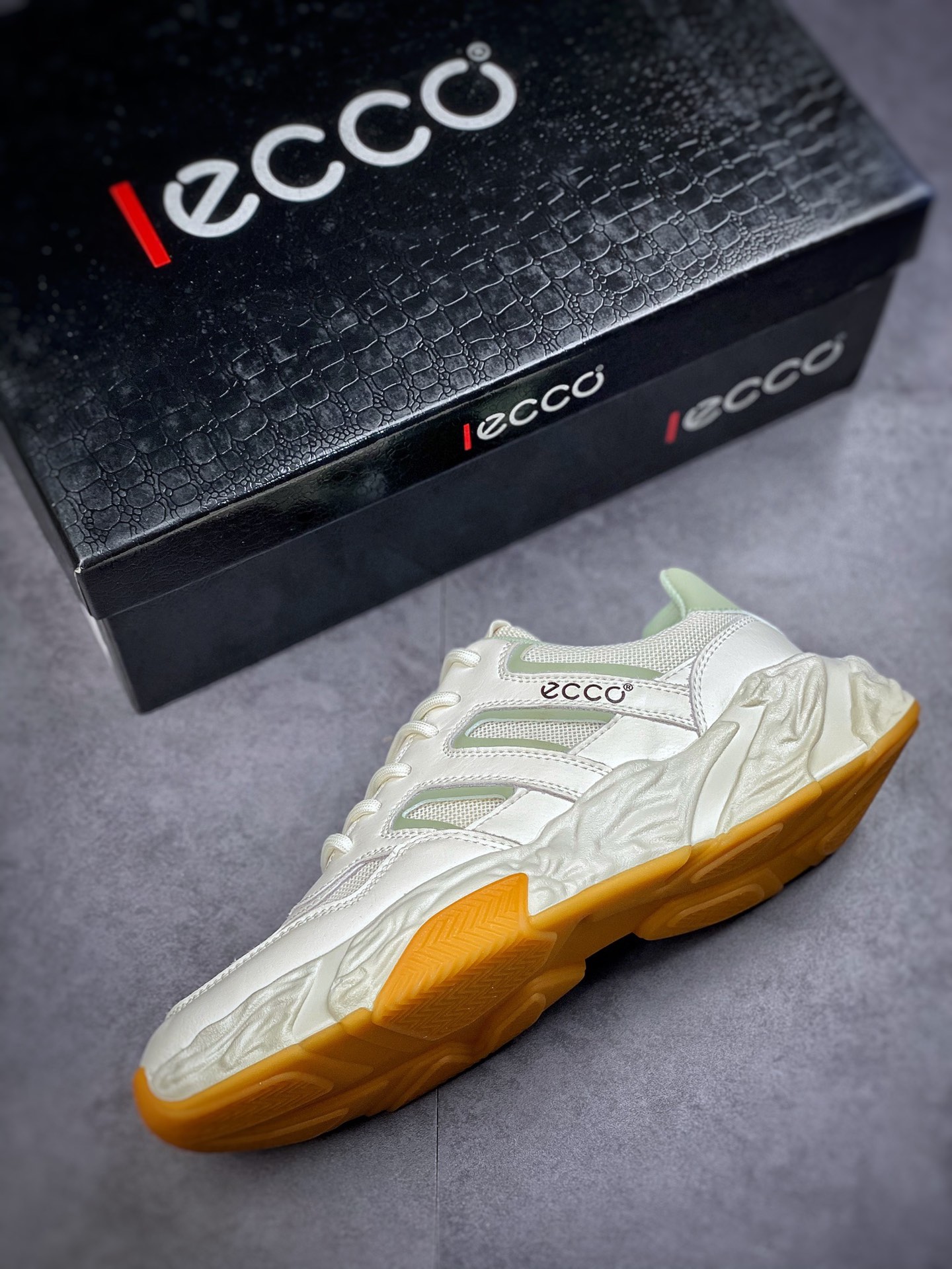 ECCO love step Huang Jingyu the same casual small leather shoes with clear texture of the first layer of calfskin