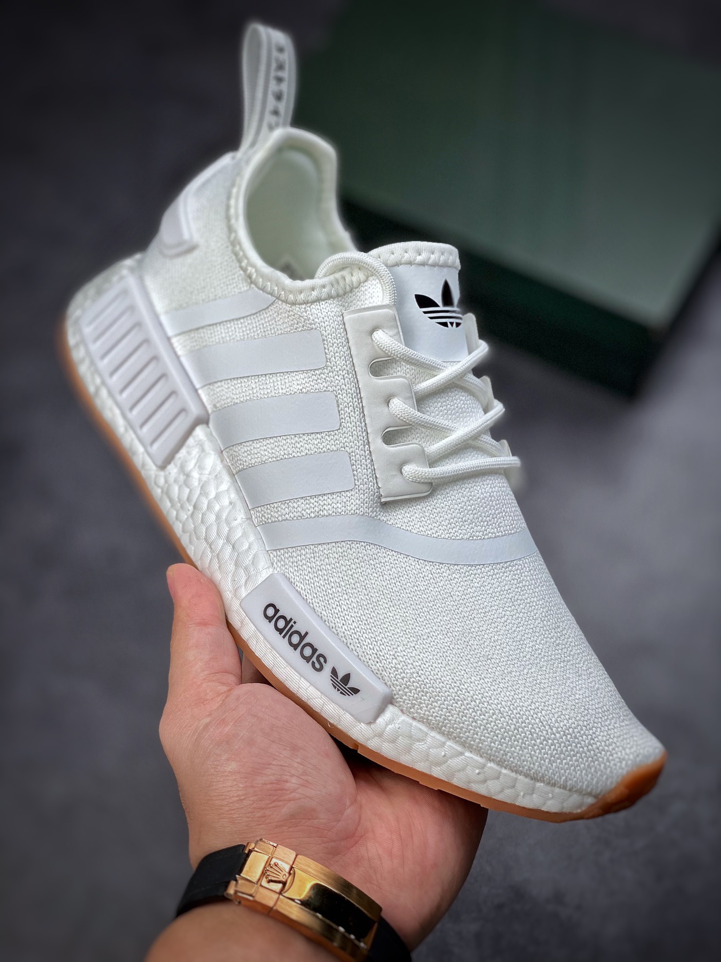 Adidas NMD _R1 white tiger flutter version counters simultaneously on the shelves GZ9260