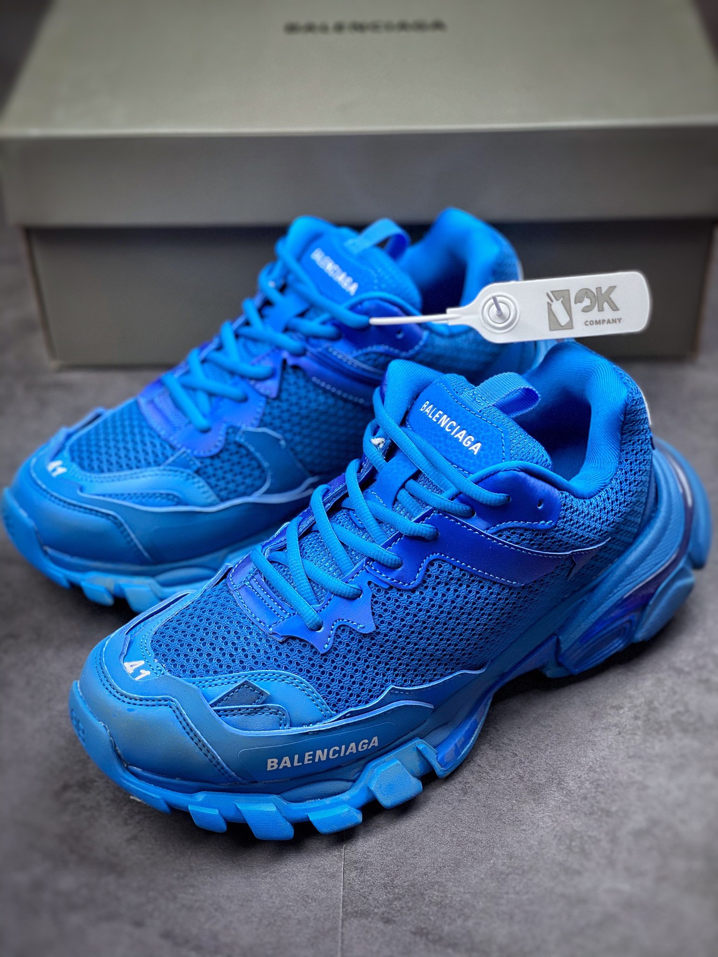 Balenciaga BALENCIAGA Track Trainers 3.0 generation simple series low-top retro wild running dad wind all-match casual sports jogging shoes 700875 W3RF1 4090