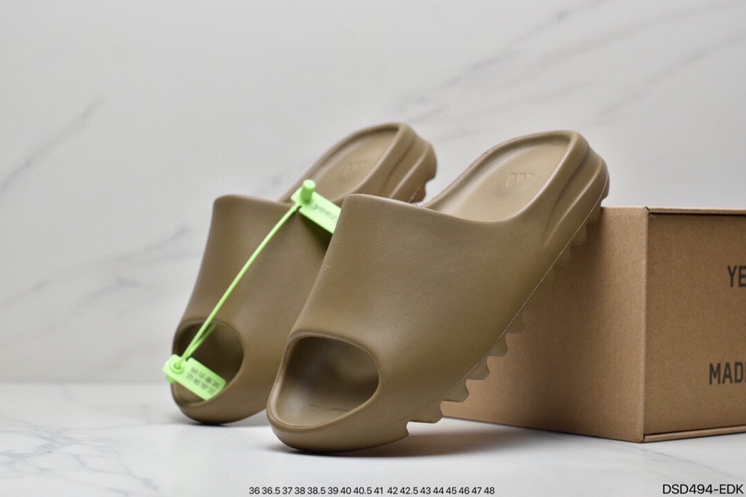 Kanye West reunites with Kanye West x Adidas Yeezy Slide ”Bone” yeezy outdoor style beach wading all-match sports wear slippers Slippers Article Number: FV8425 Size: 36-48 ID: DSD494-EDK