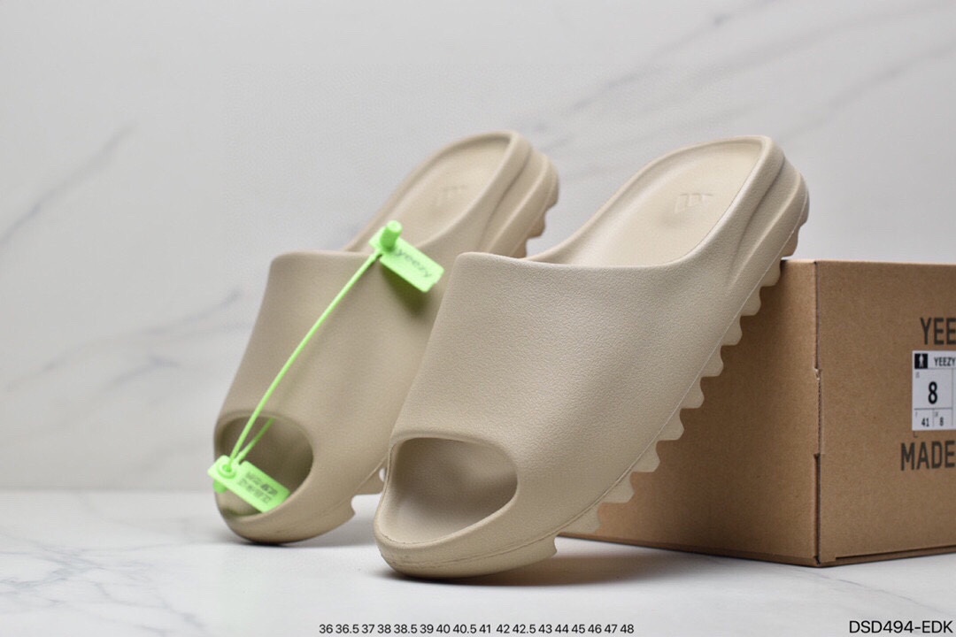 Kanye West reunites with Kanye West x Adidas Yeezy Slide ”Bone” yeezy outdoor style beach wading all-match sports wear slippers Slippers Article Number: FV8425 Size: 36-48 ID: DSD494-EDK