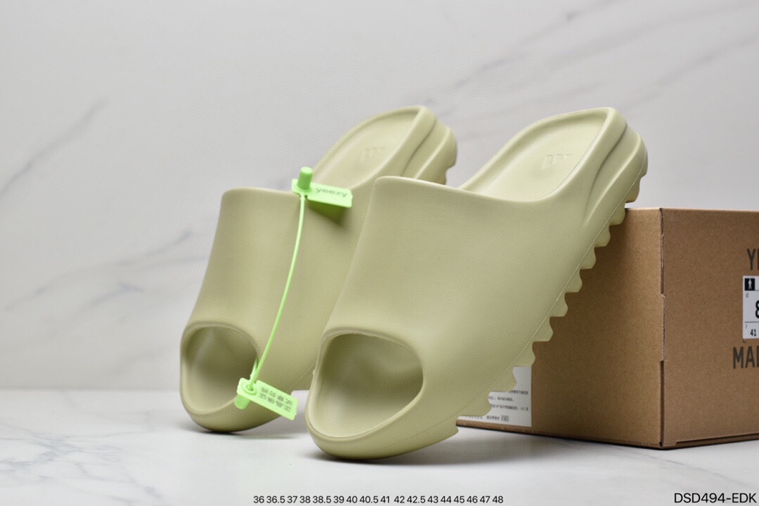 Kanye West reunites with Kanye West x Adidas Yeezy Slide ”Bone” yeezy outdoor style beach wading all-match sports wear slippers Slippers Article Number: FV8425 Size: 36-48 ID: DSD494-EDK