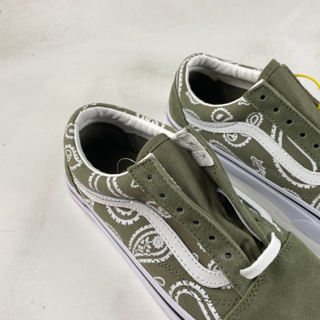 Vans Old Skool Vans Official Army Green Cashew Flower Low Sneakers VN0A5KRFB0F