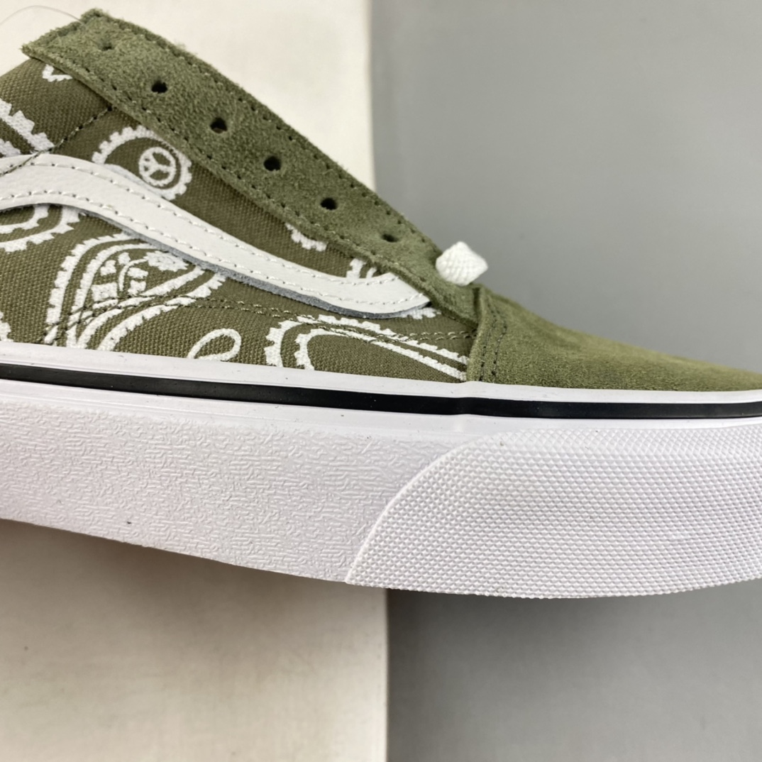 Vans Old Skool Vans Official Army Green Cashew Flower Low Sneakers VN0A5KRFB0F