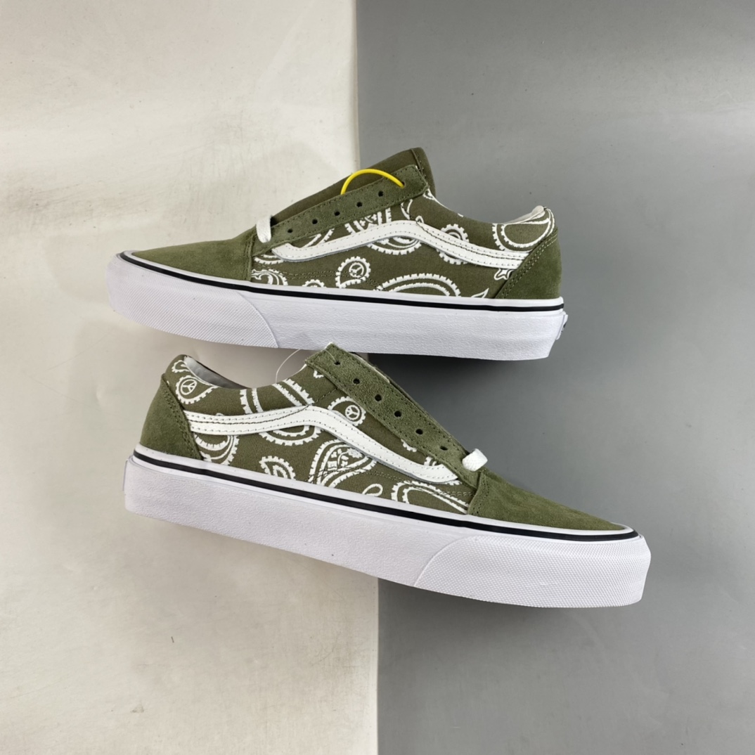 Vans Old Skool Vans Official Army Green Cashew Flower Low Sneakers VN0A5KRFB0F