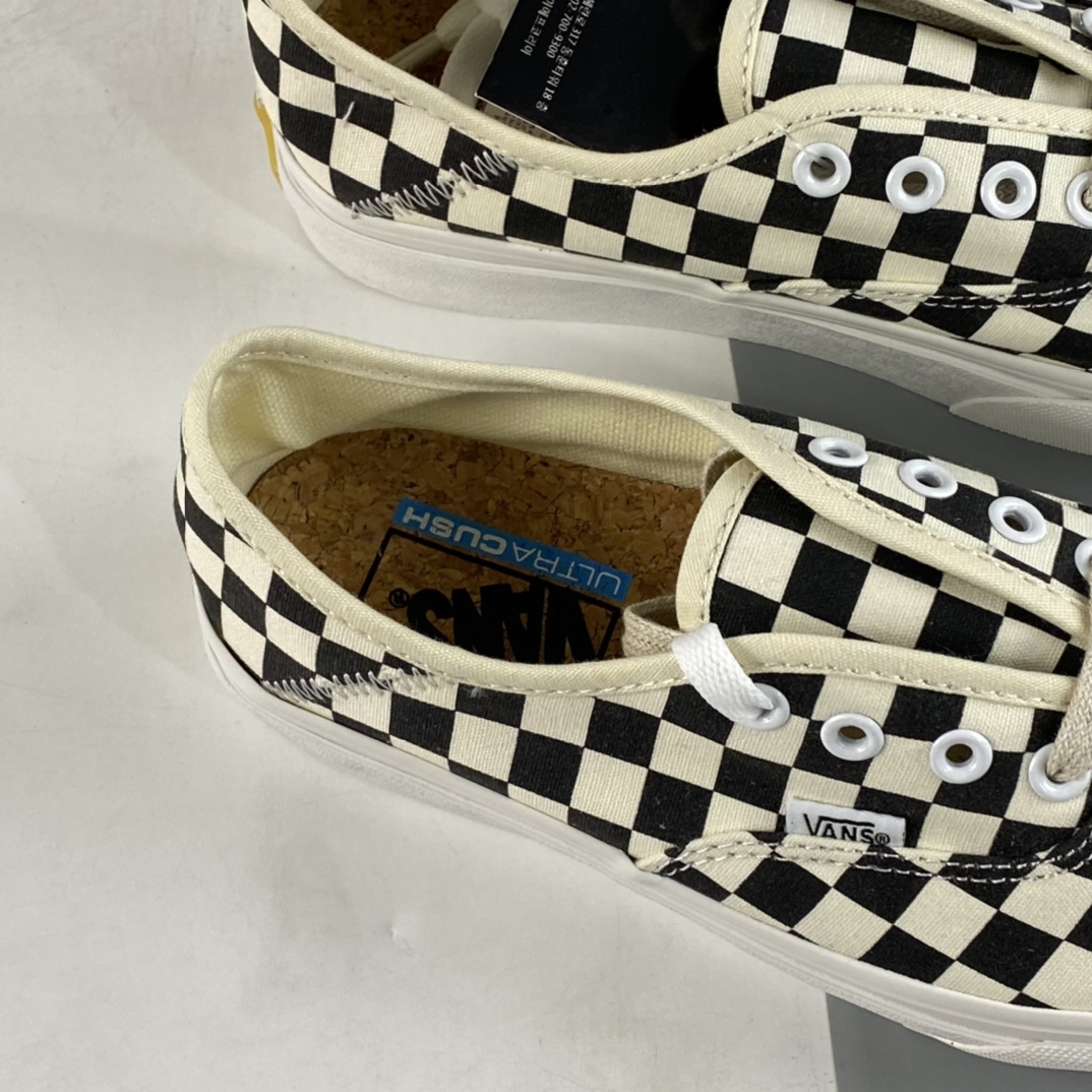 Vans Authentic SF retro black and white checkerboard environmental protection heightening canvas shoes VN0A3MU528M