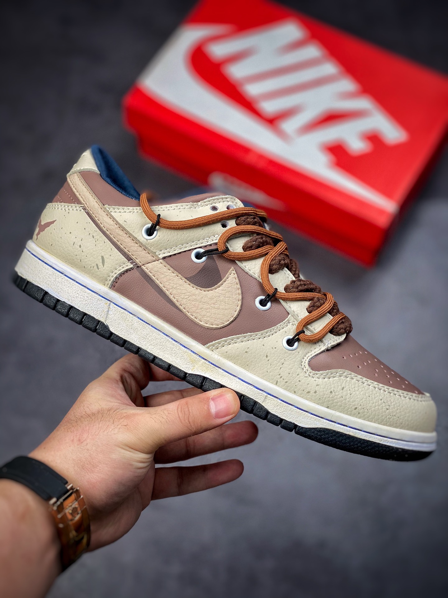 Nike SB Dunk Low Lot ”Beige/Brown/Black” dunk series low-top classic all-match casual sports sneakers DH9765-300-Top High Quatity Cheap Sneakers Fashion Clothing Clothes Bags handbags Shoes of all Brand wholesale With The best Quality And Beautiful Price from China Factory Chinese suppliers wholesaler seller Nike SB Dunk Low Lot ”Beige/Brown/Black” dunk series low-top classic all-match casual sports sneakers DH9765-300
