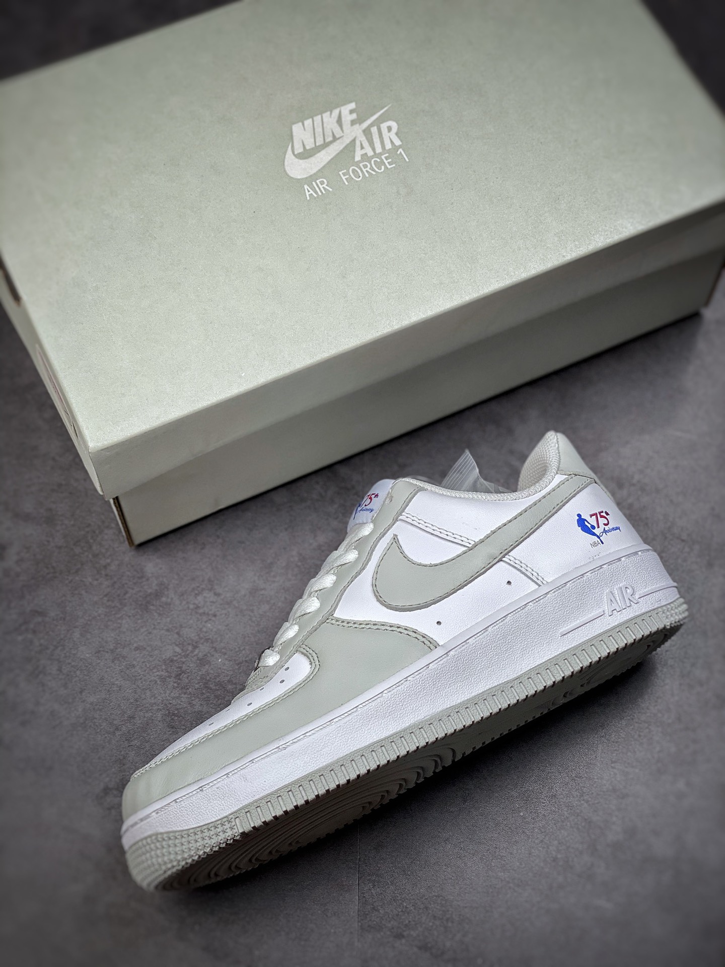 Nike Air Force 1 Low 07 Grey 75th Anniversary Limited AA6902-201-Top High Quatity Cheap Sneakers Fashion Clothing Clothes Bags handbags Shoes of all Brand wholesale With The best Quality And Beautiful Price from China Factory Chinese suppliers wholesaler seller Nike Air Force 1 Low 07 Grey 75th Anniversary Limited AA6902-201