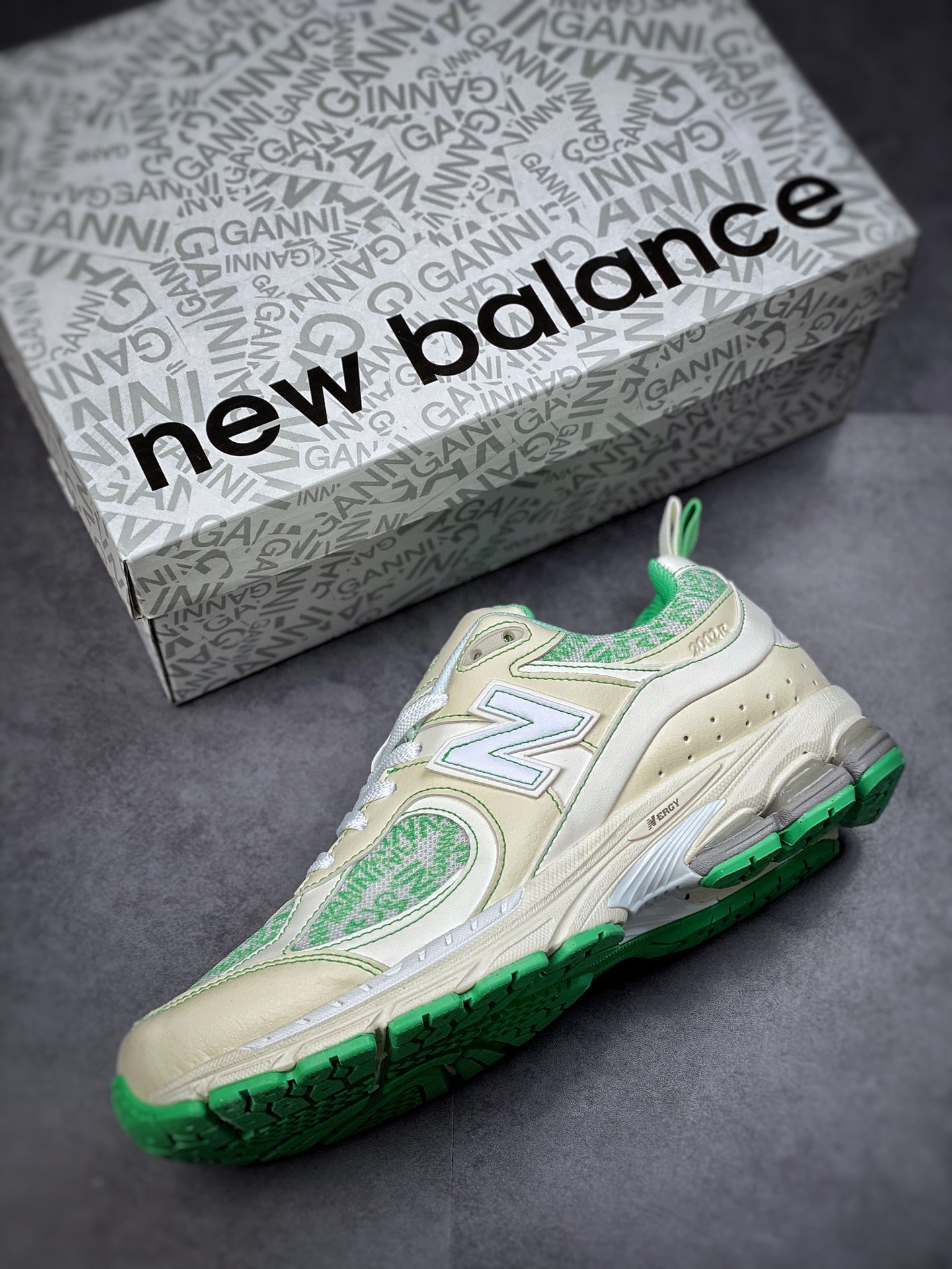 GANNI x NB New Balance New Balance ML2002 Series Retro Dad Wind Casual Sports Jogging Shoes M2002RGC