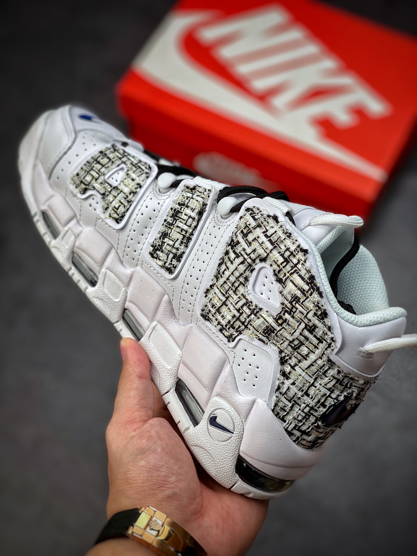 Air More Uptempo represents the highest version of Pippen DH9719-100 in history-Top High Quatity Cheap Sneakers Fashion Clothing Clothes Bags handbags Shoes of all Brand wholesale With The best Quality And Beautiful Price from China Factory Chinese suppliers wholesaler seller Air More Uptempo represents the highest version of Pippen DH9719-100 in history