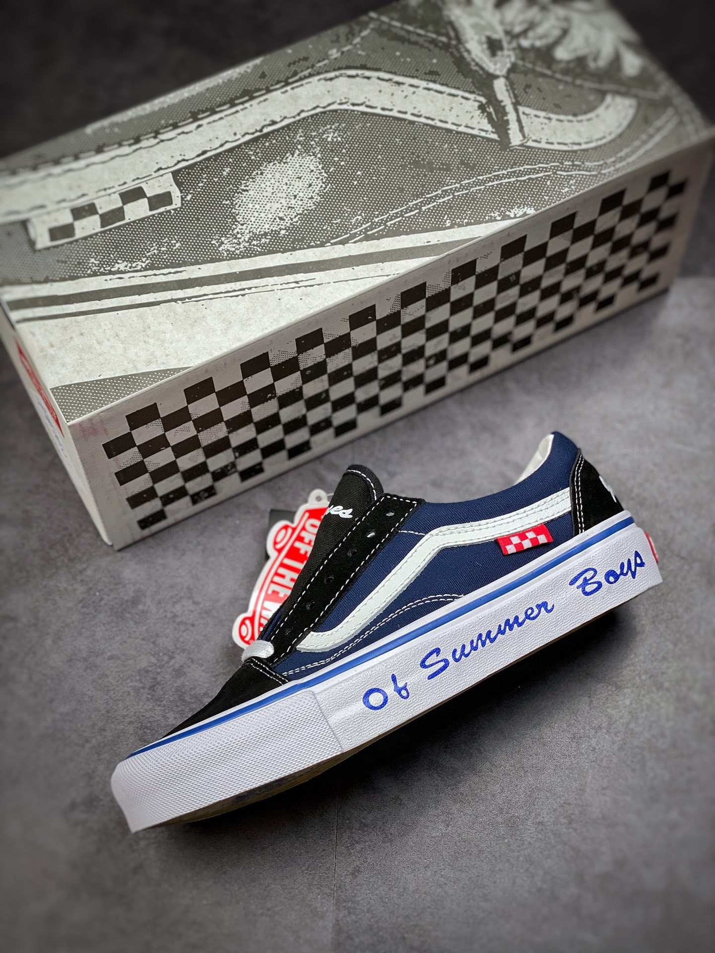 Boys of Summer Collection Skate Old Skool in classic navy and black