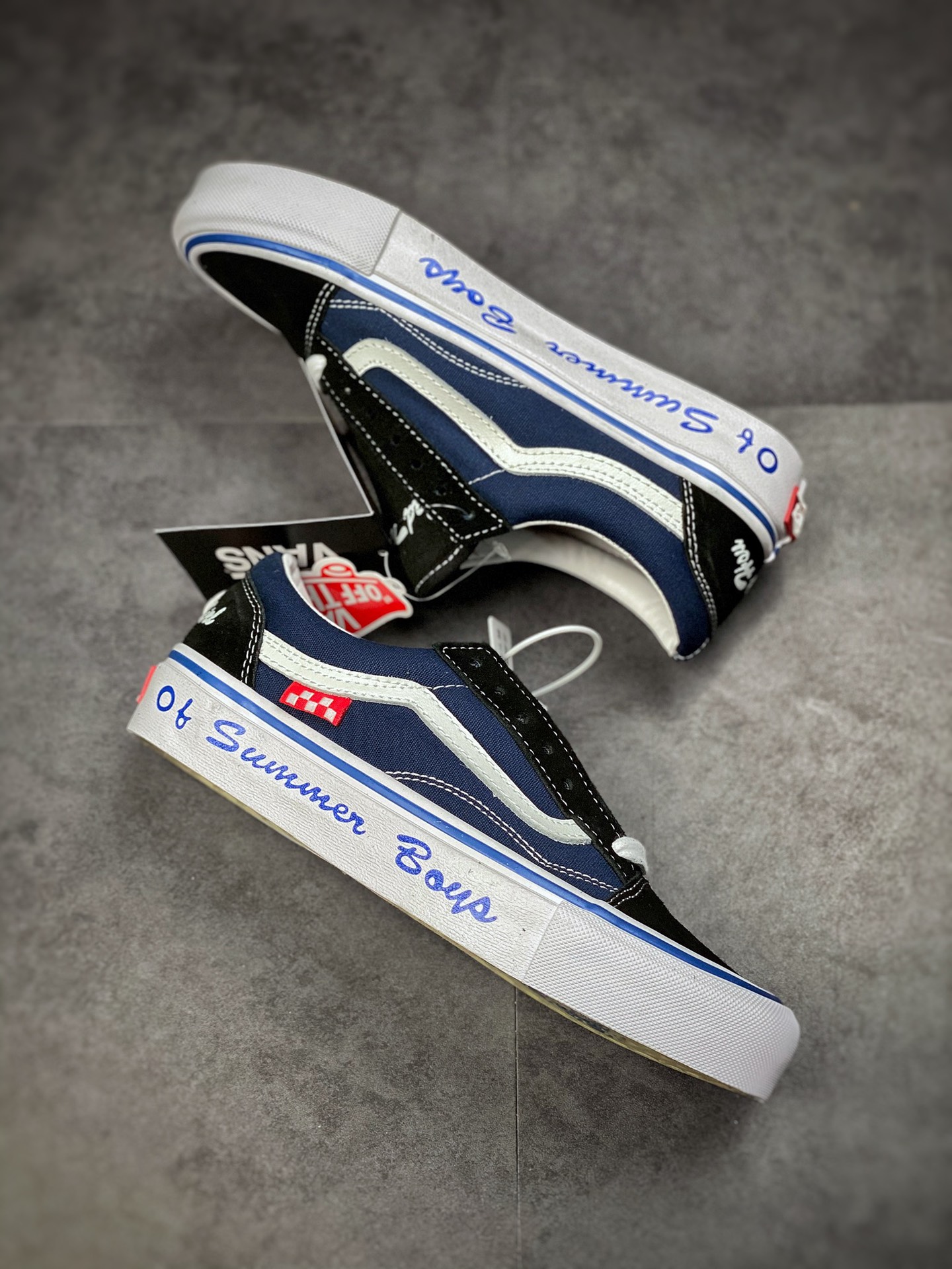 Boys of Summer Collection Skate Old Skool in classic navy and black