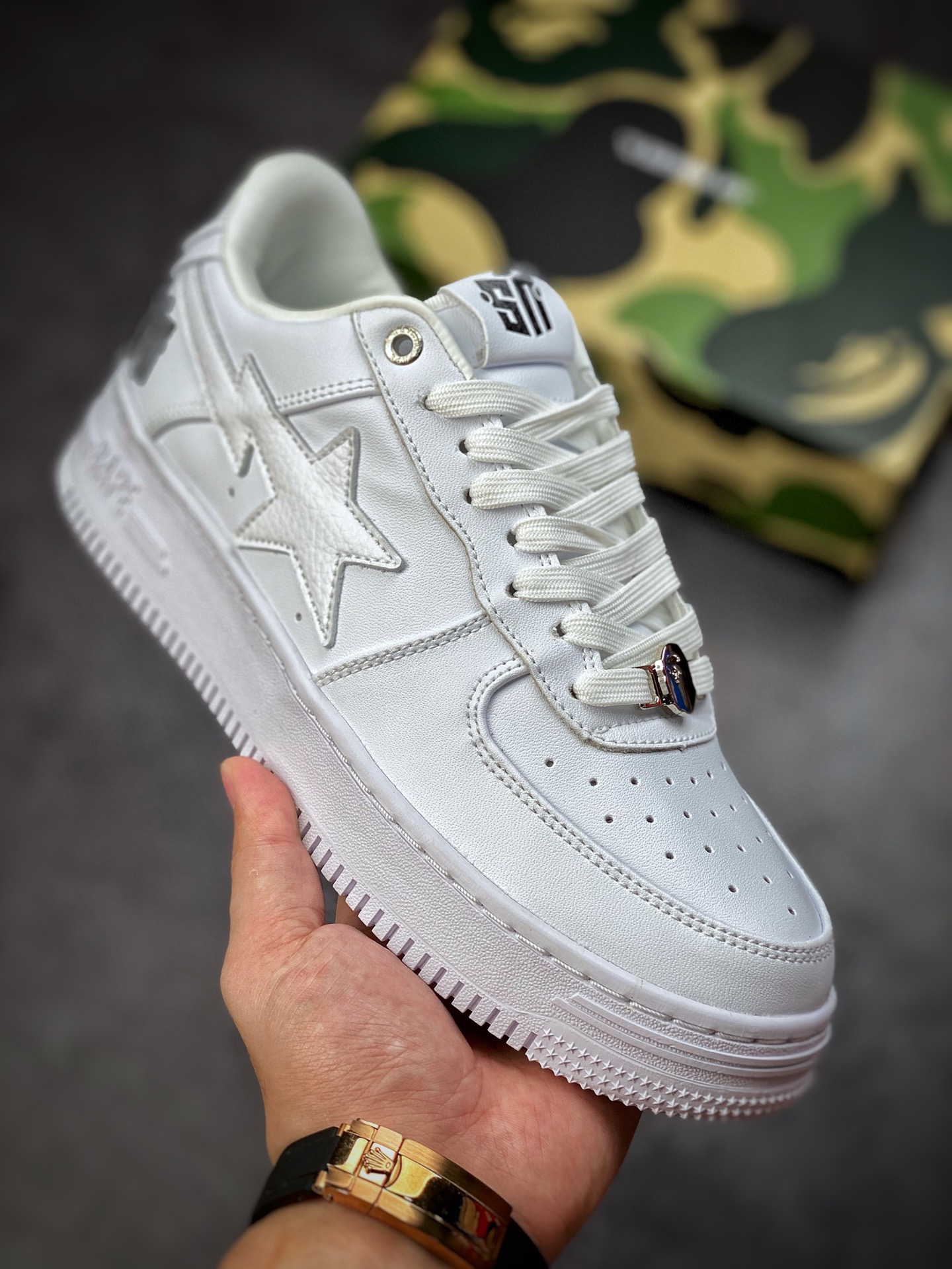 Bape Sta To Low star with the same ape head classic patent leather low-top sports casual sneakers