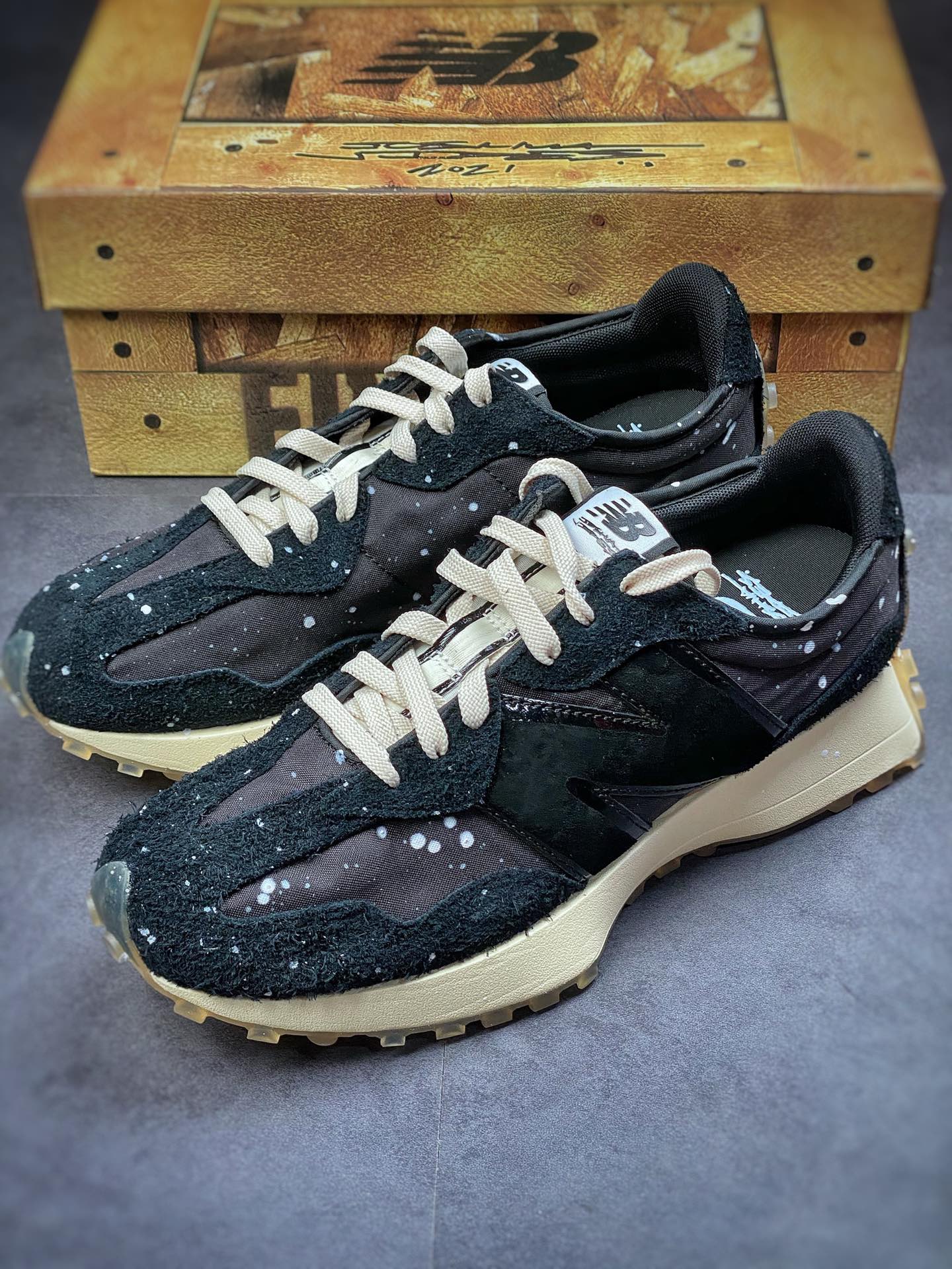 220 New Balance NB327 系列复古休闲运动慢跑鞋 MS327JSV