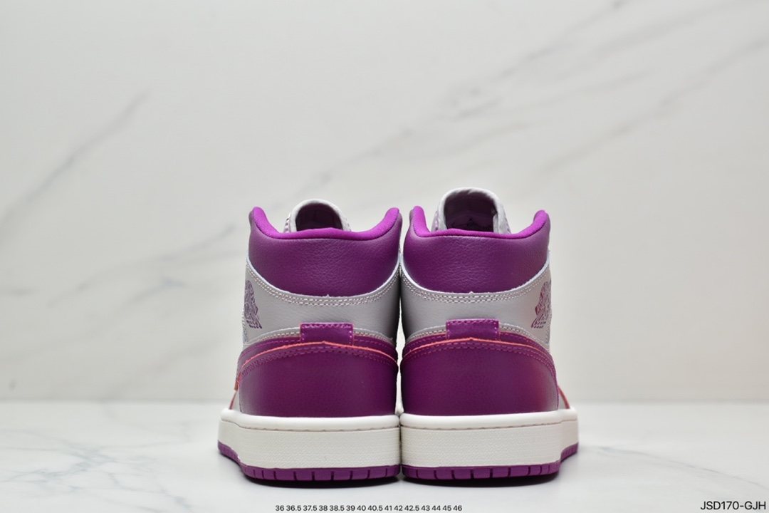 200 Air Jordan 1 Mid Magenta 灰紫脚趾以经典配色方案为基础BQ6472-501