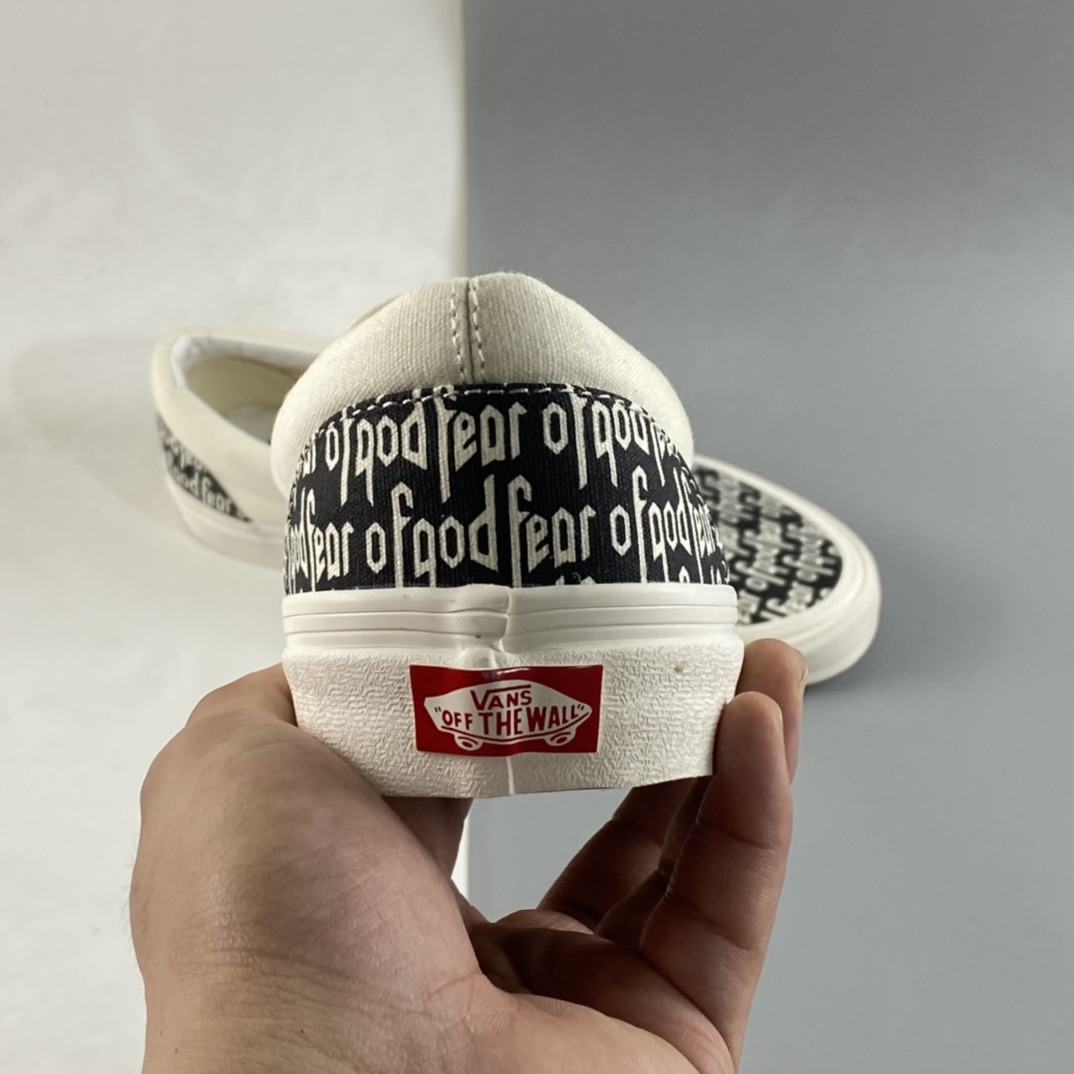 P140  Fear Of God x Vans slip on Reissue 恐惧上帝 FOG超限量联名低帮休闲板鞋 VN000EYEBWW