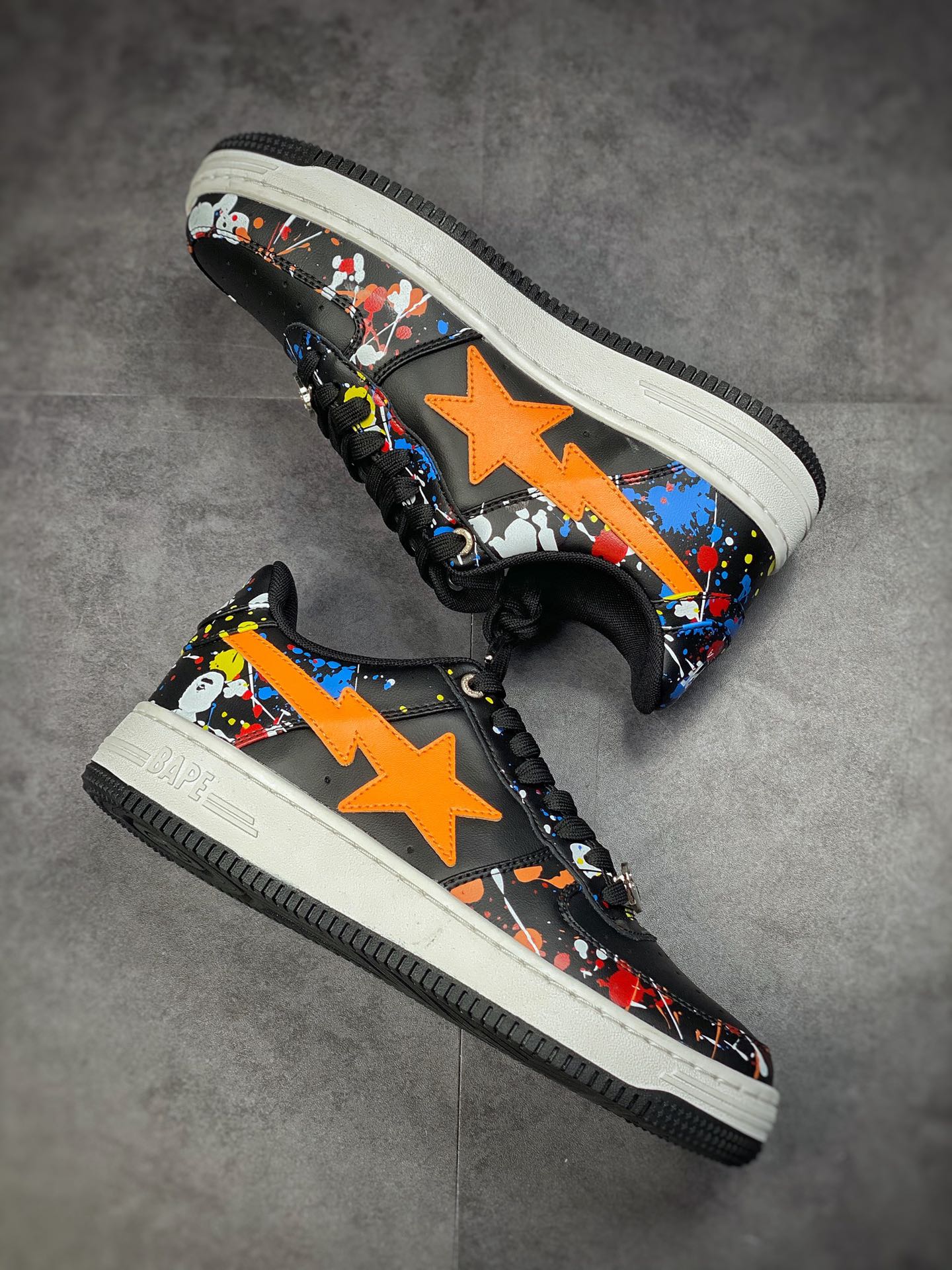 Bape Sta To Low star with the same ape head classic patent leather low-top sports casual sneakers