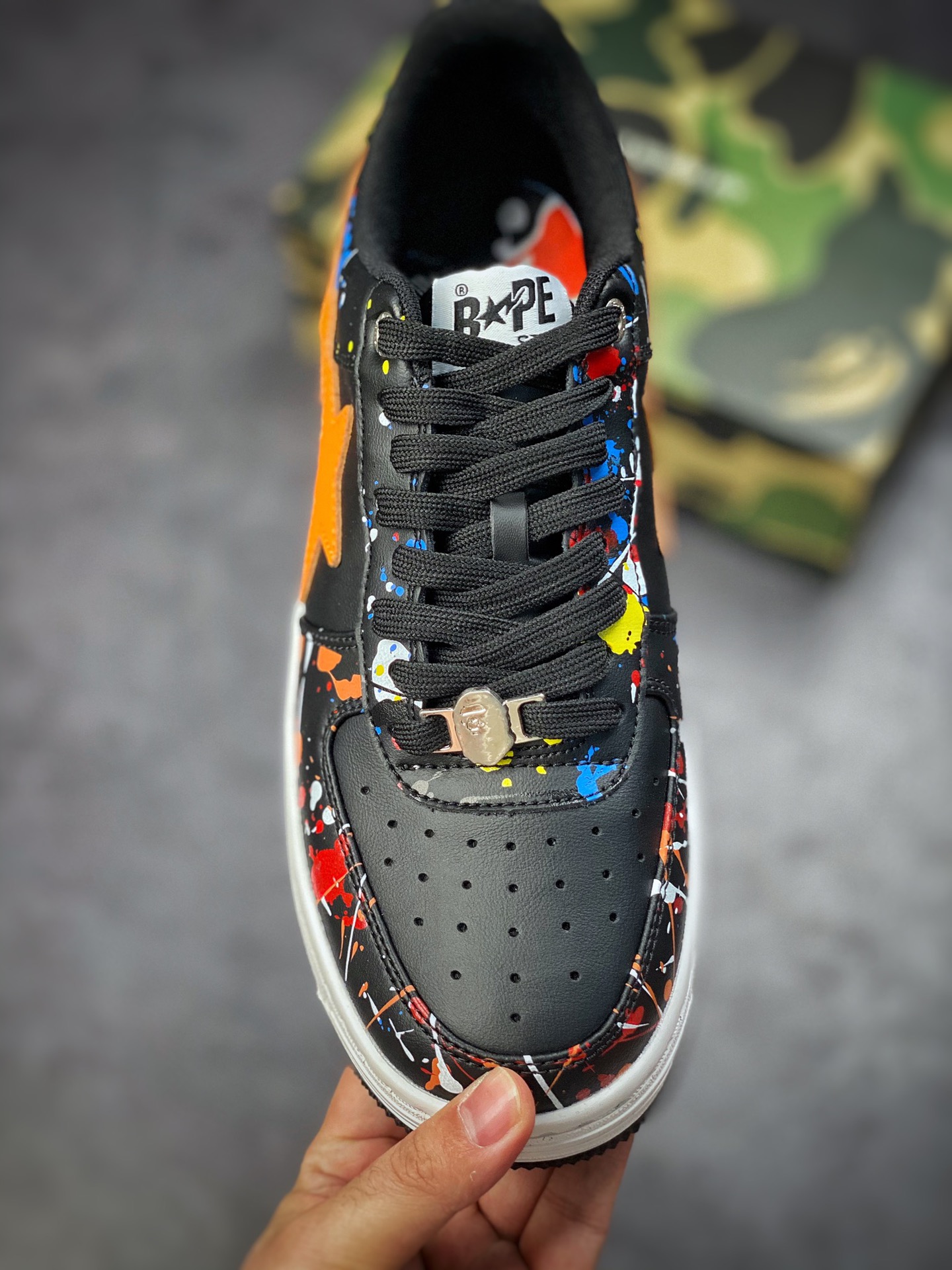 Bape Sta To Low star with the same ape head classic patent leather low-top sports casual sneakers