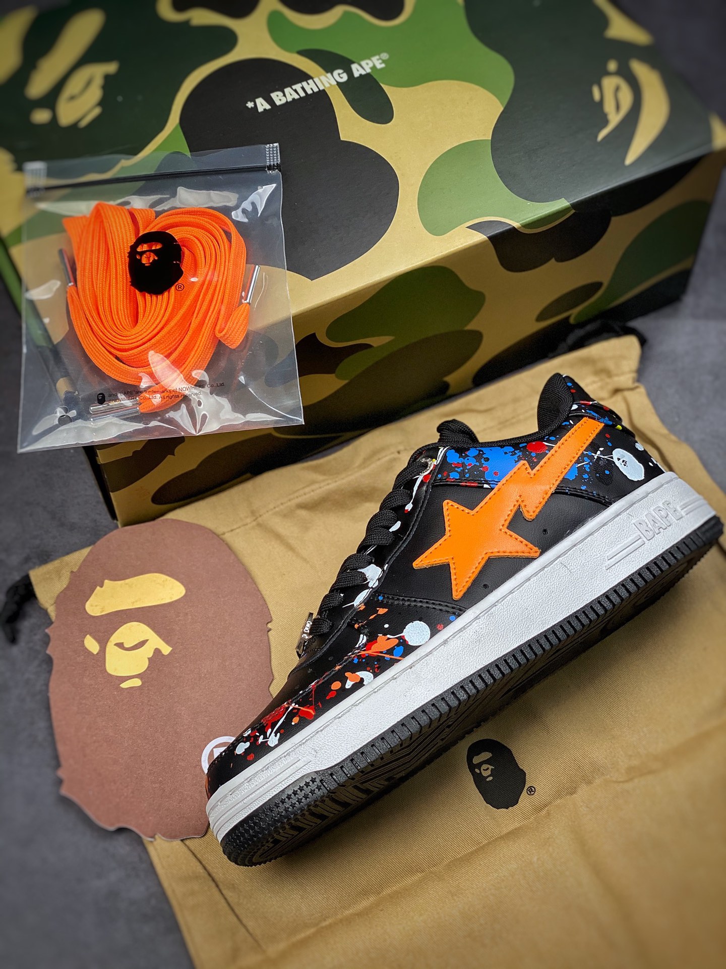 Bape Sta To Low star with the same ape head classic patent leather low-top sports casual sneakers