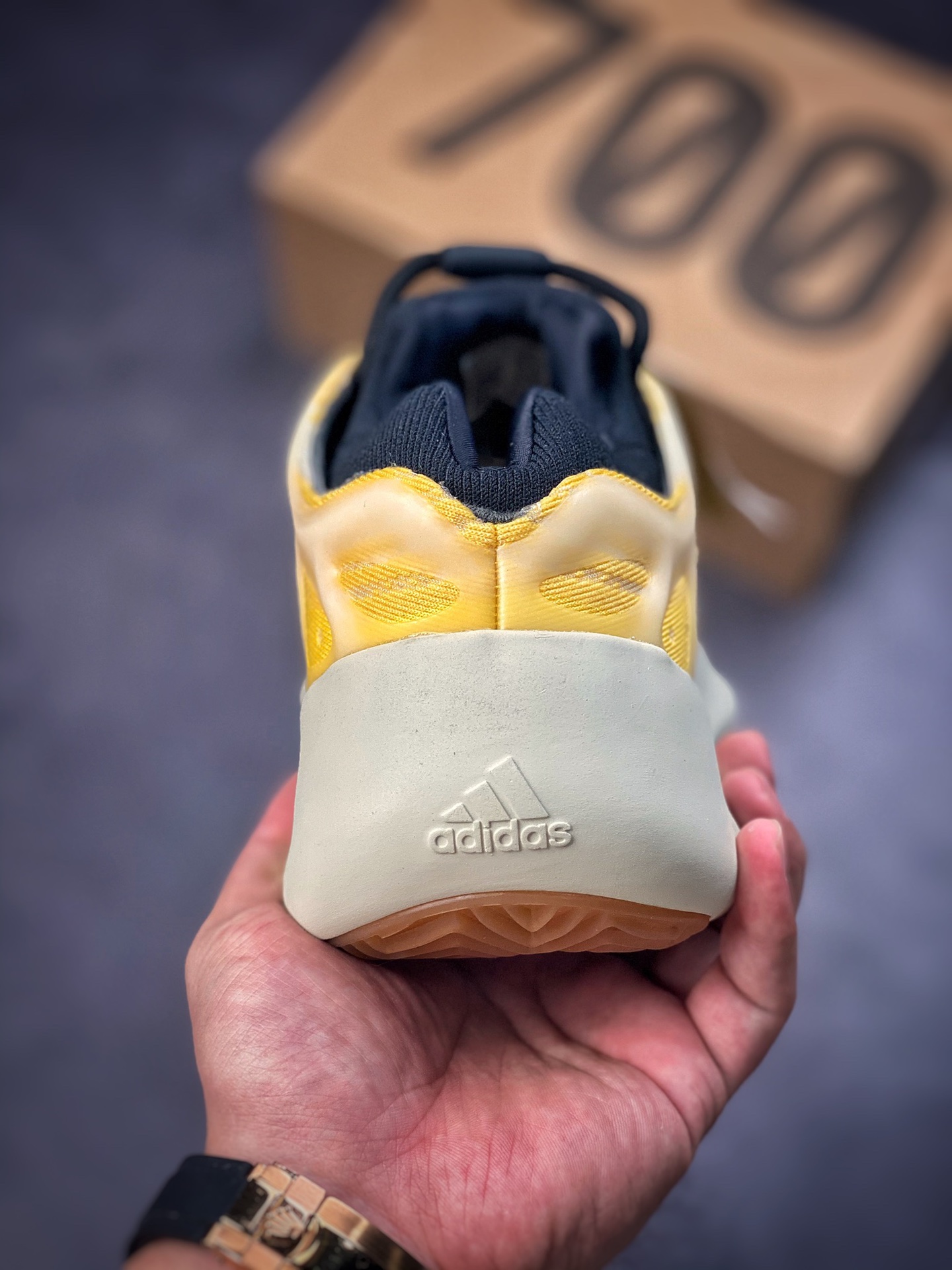 Yeezy 700v3 ”Mono Safflower” white and yellow HP5425