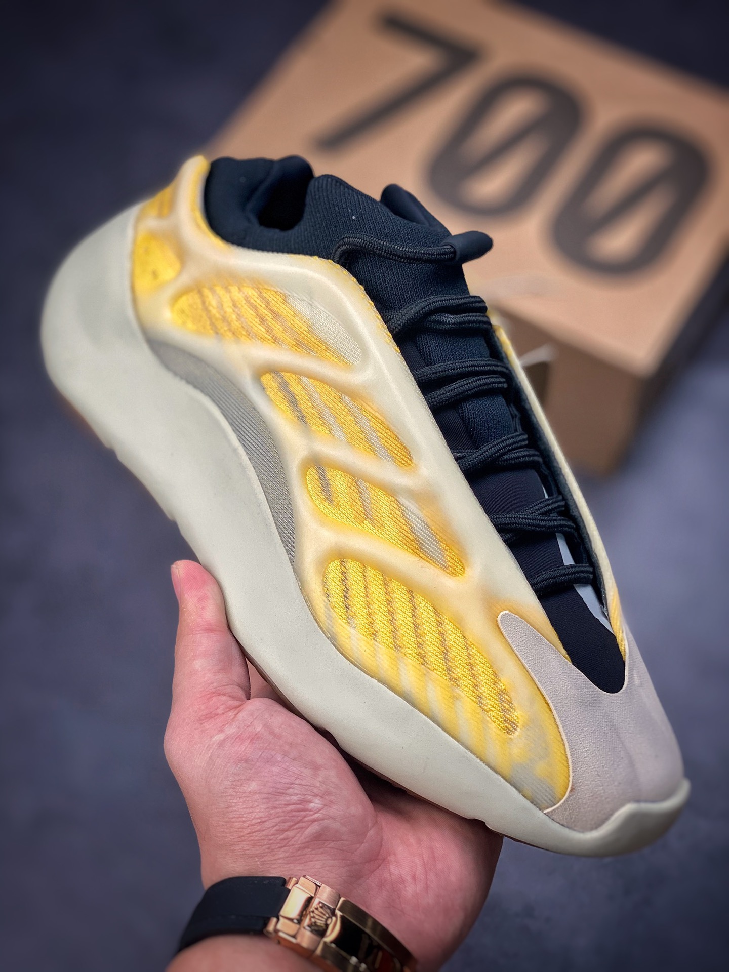 Yeezy 700v3 ”Mono Safflower” white and yellow HP5425