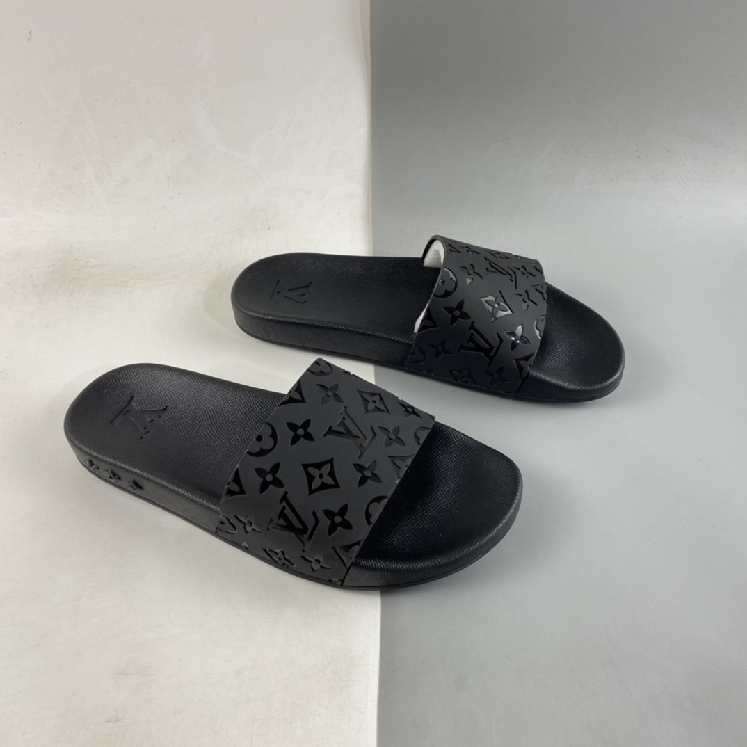 P120  法国顶级高奢品牌，路易威登Louis Vuitton Waterfront Mule Slides印花夏季时尚穿搭室内外沙滩拖鞋“TPU黑光泽老花”