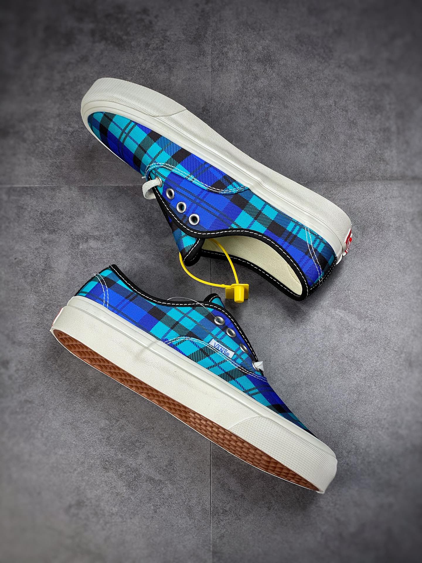 Vans Vans Official Color Anaheim Scottish Plaid Style 44 Canvas Shoes VN0A5KX4Y61