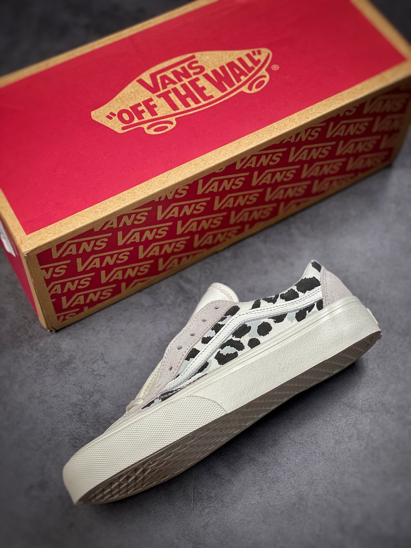 Vans Style 36 Decon SF Tasty Collection Light Gray White Black Leopard VN0A35BD8L2